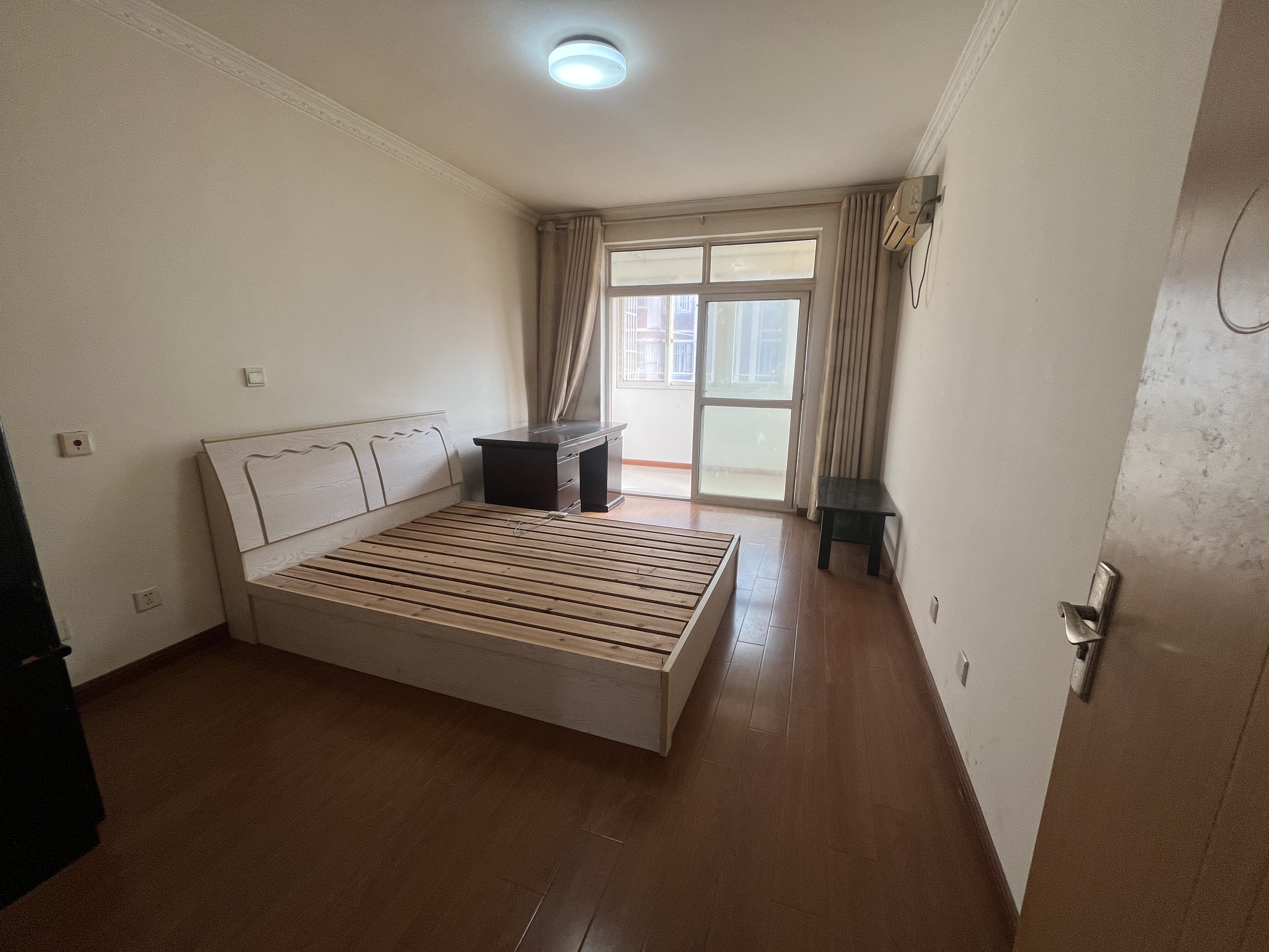新港花苑西区 2室1厅1卫 86m&sup2;