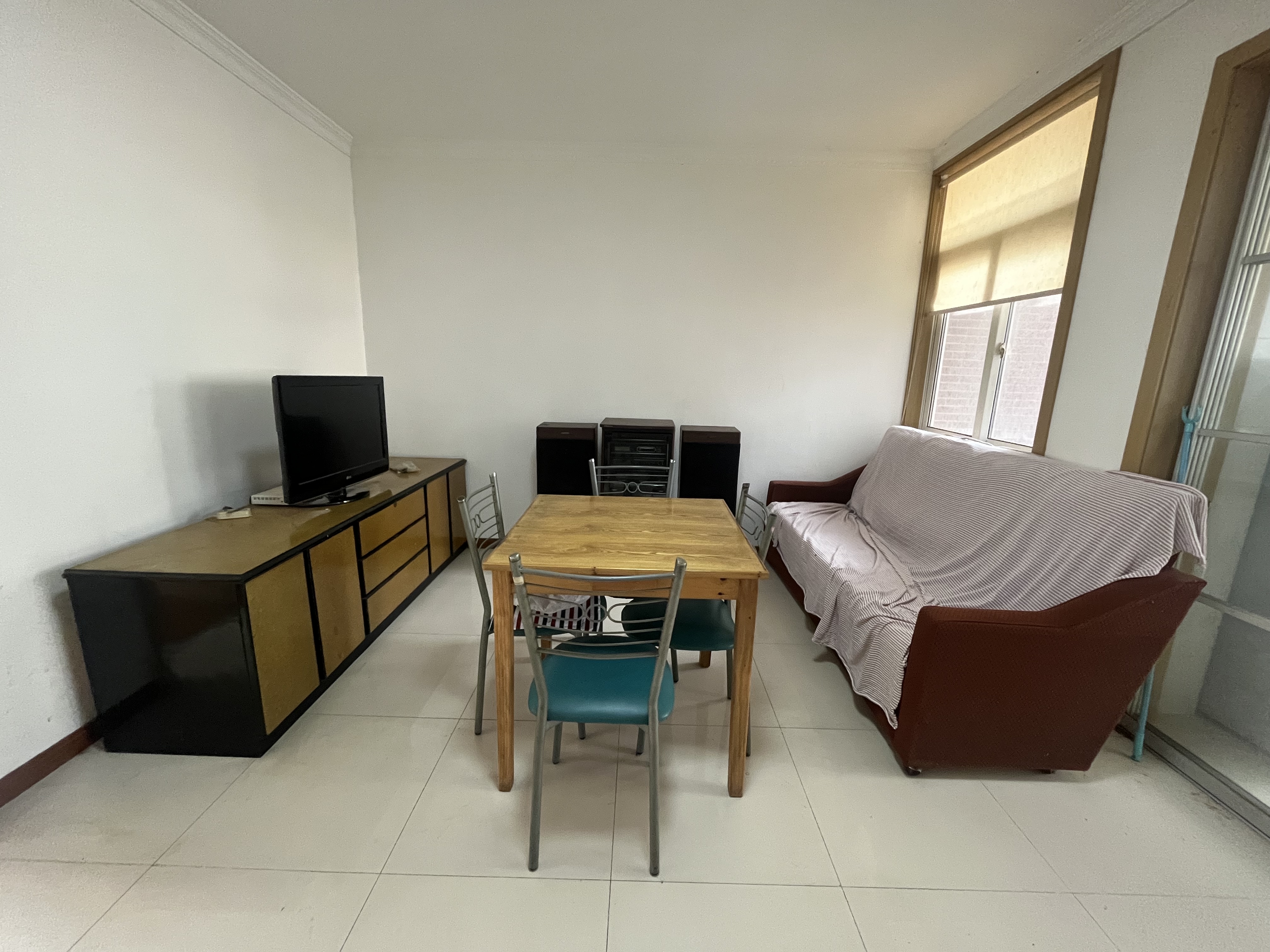 新港花苑西区 2室1厅1卫 86m&sup2;