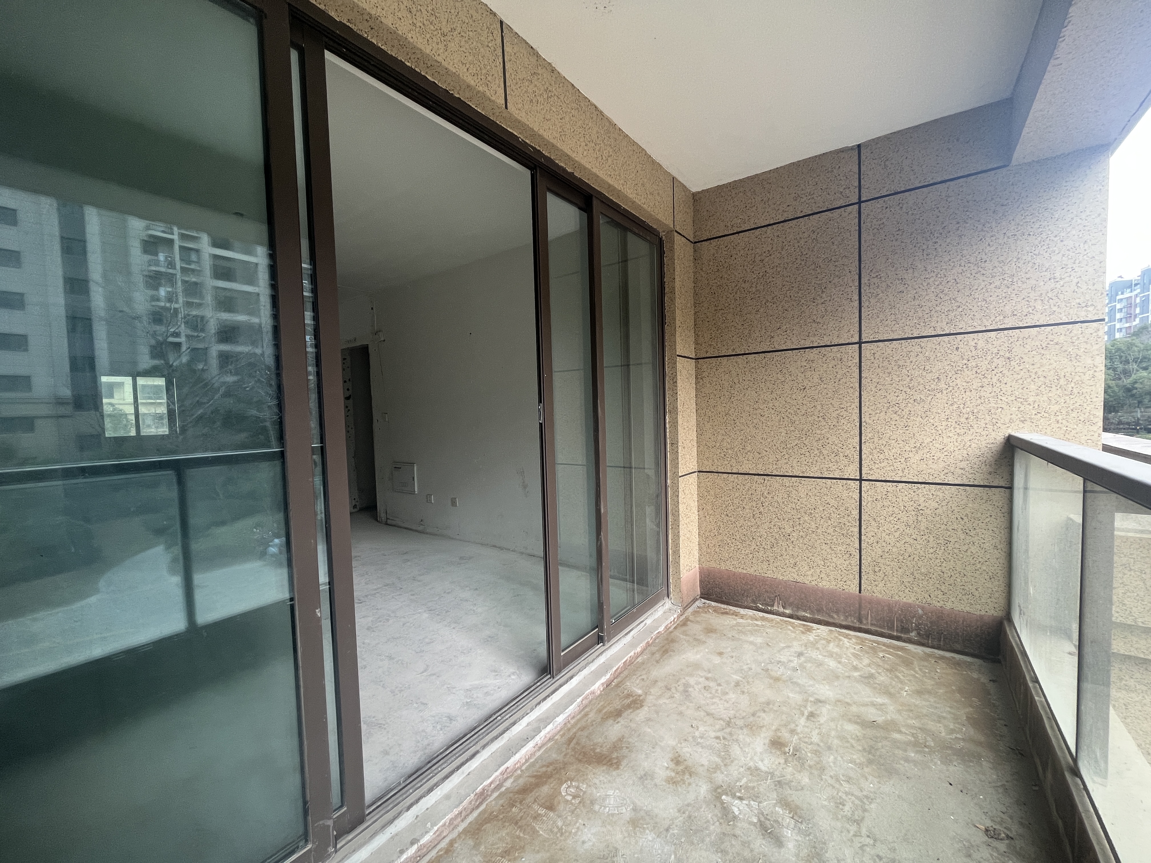 皇家花园北区 4室2厅2卫 143.06m&sup2;
