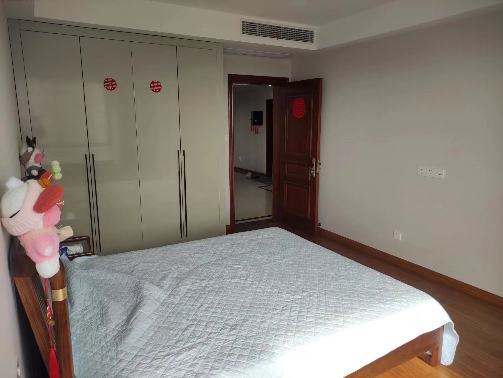 桐墅湾 3室2厅1卫 124m&sup2;