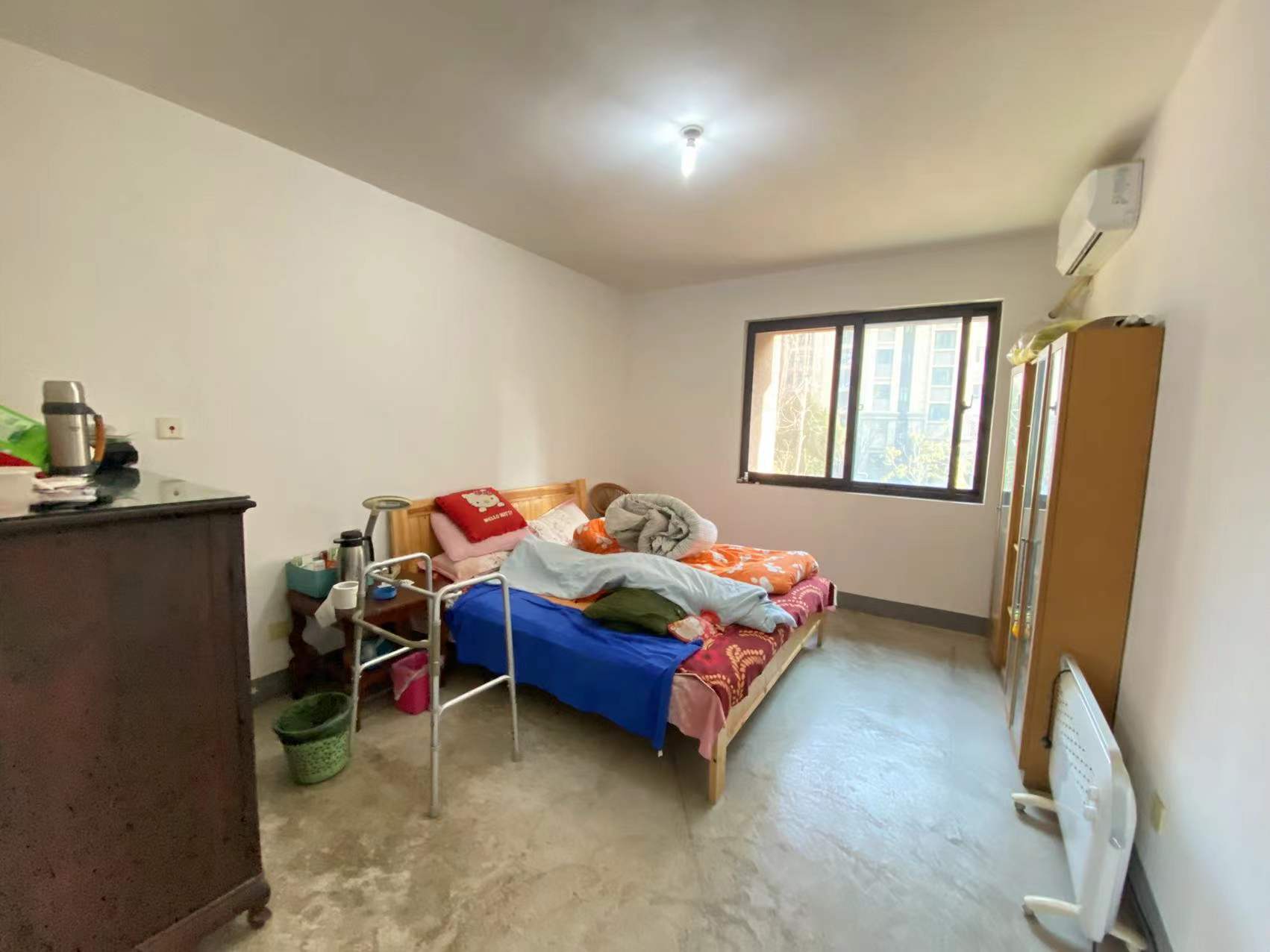 外滩花苑 3室2厅1卫 115m&sup2;