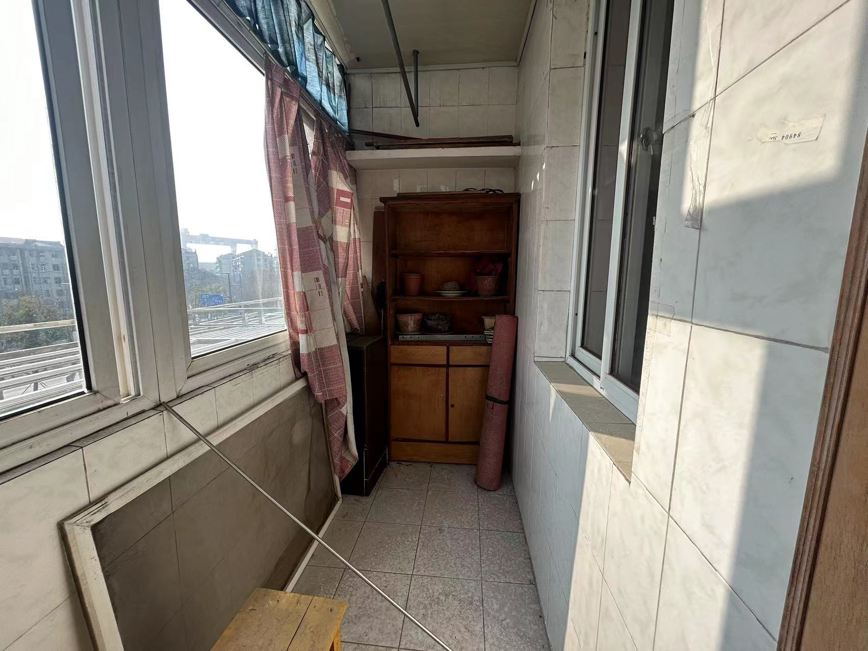 虹桥新村(朝霞路) 1室1厅1卫 44m&sup2;