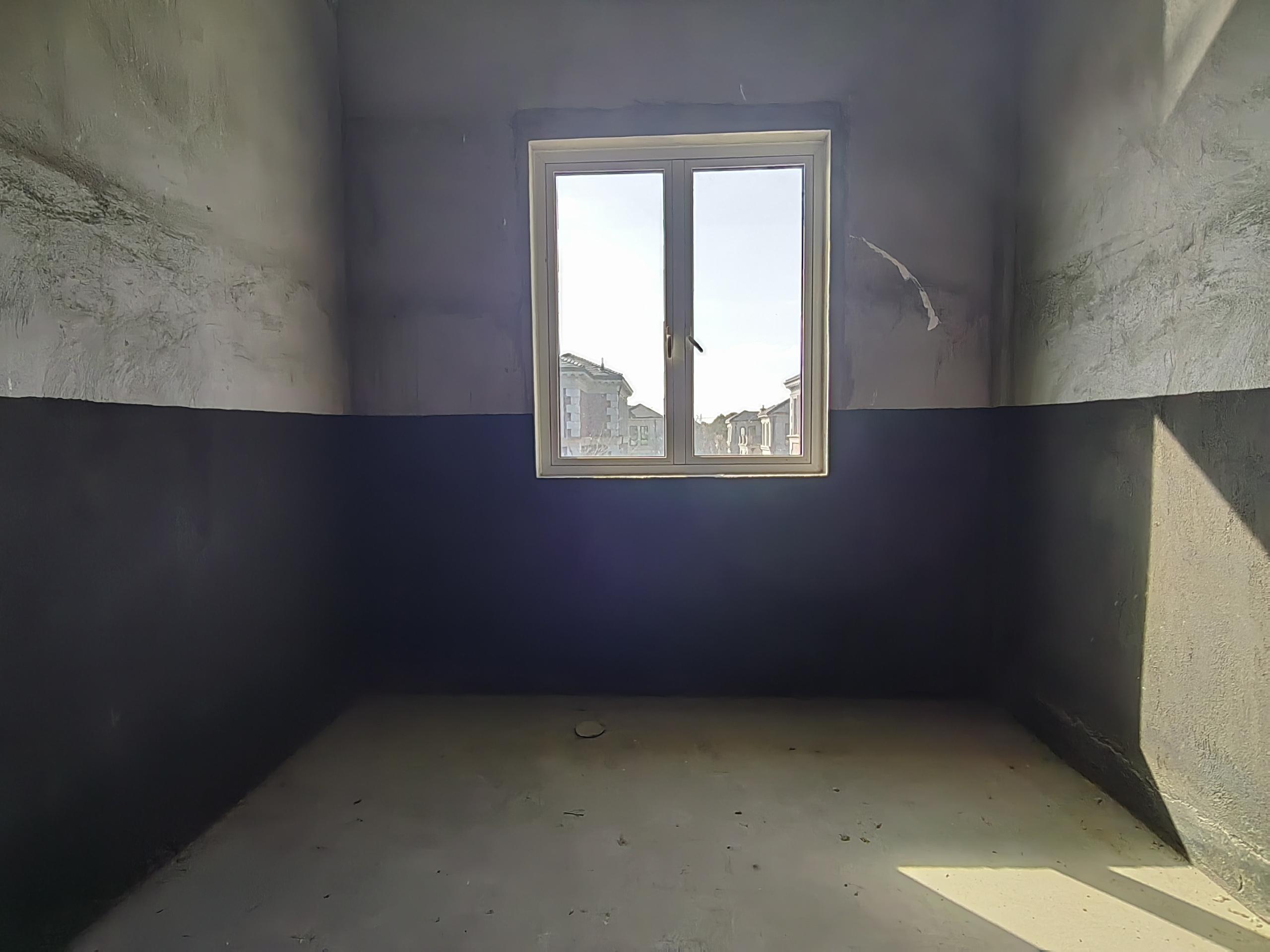 顺发御园 5室2厅4卫 310m&sup2;