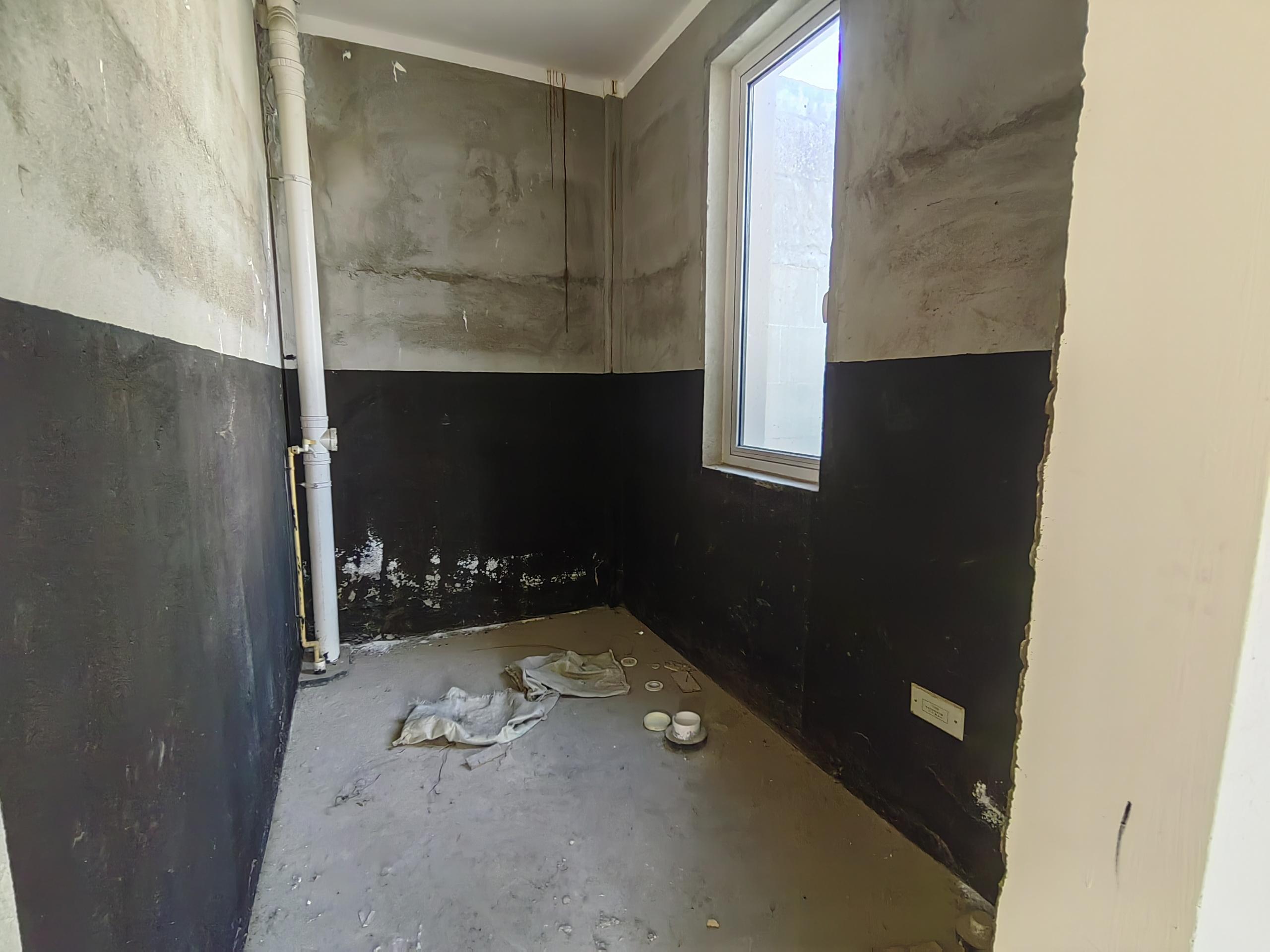 顺发御园 5室2厅4卫 310m&sup2;