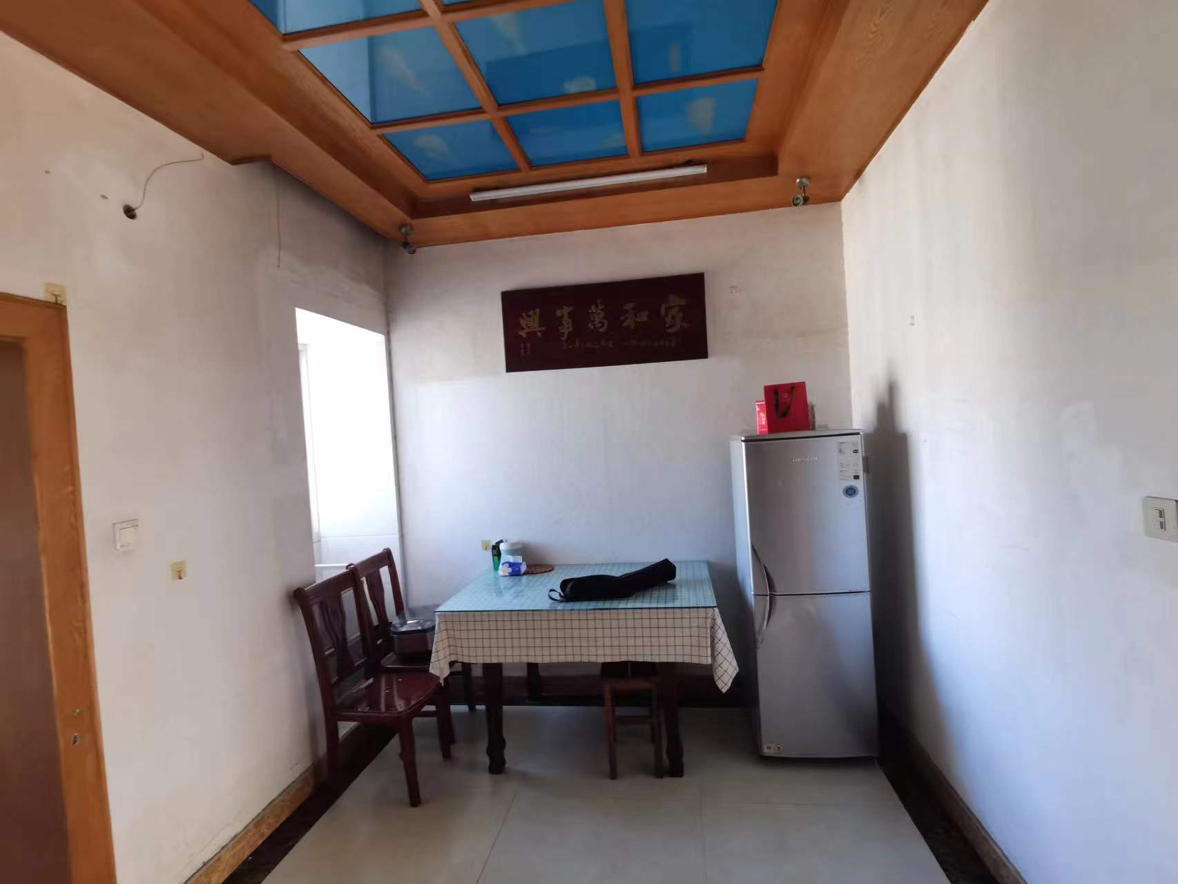 学田苑 2室1厅1卫 70m²