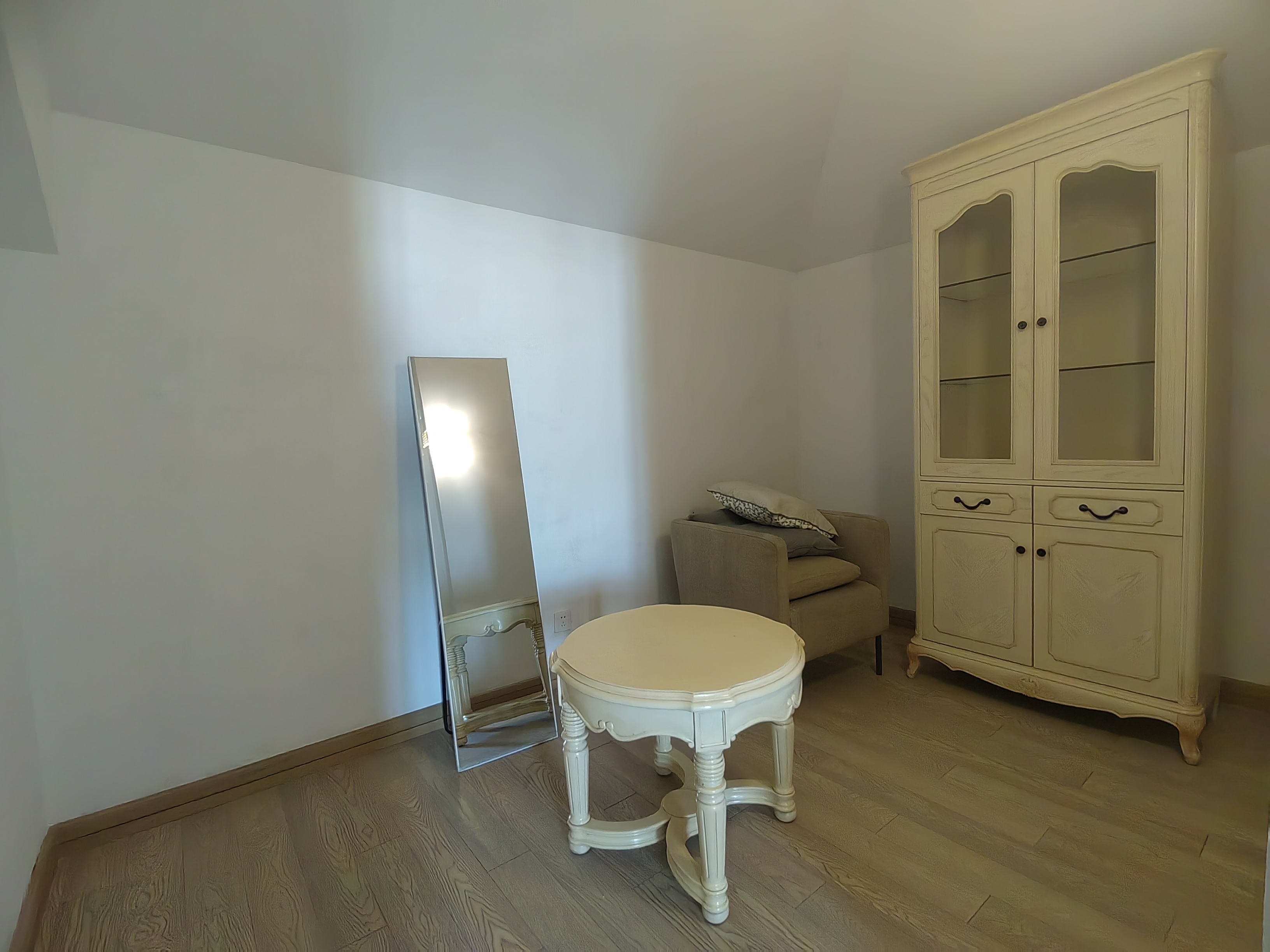 军山花园 2室3厅4卫 210.00m&sup2;