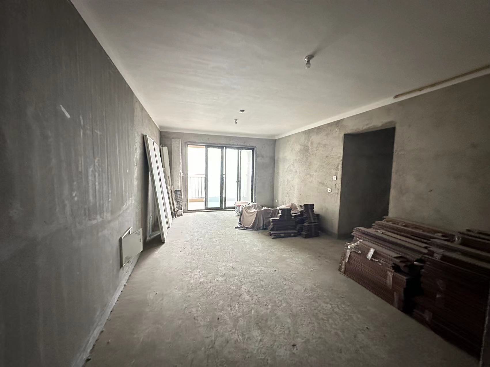 华强城 3室2厅2卫 123m&sup2;