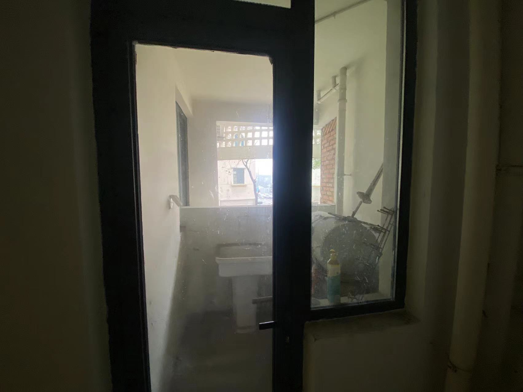 高迪晶城 2室2厅1卫 115.3m&sup2;