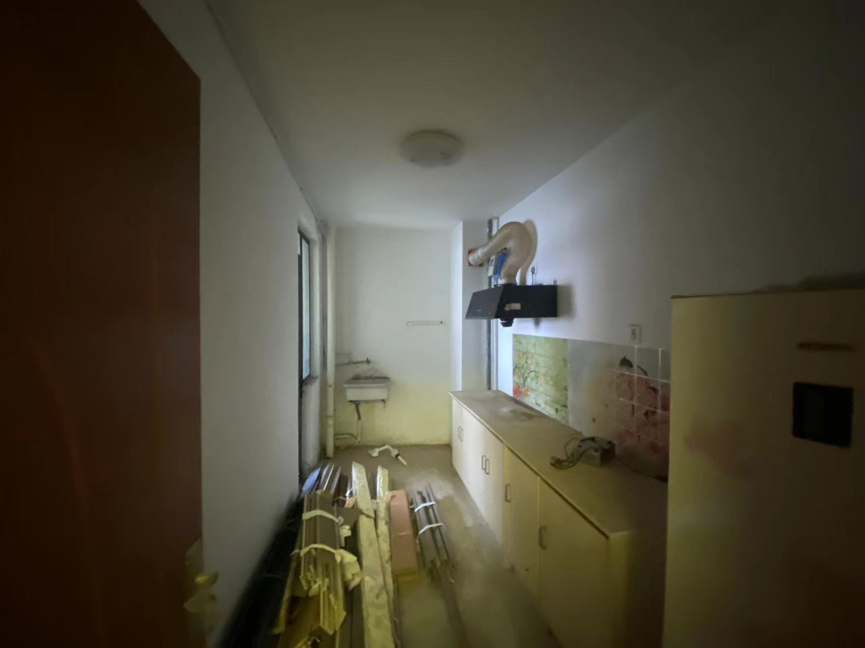 高迪晶城 2室2厅1卫 115.3m&sup2;