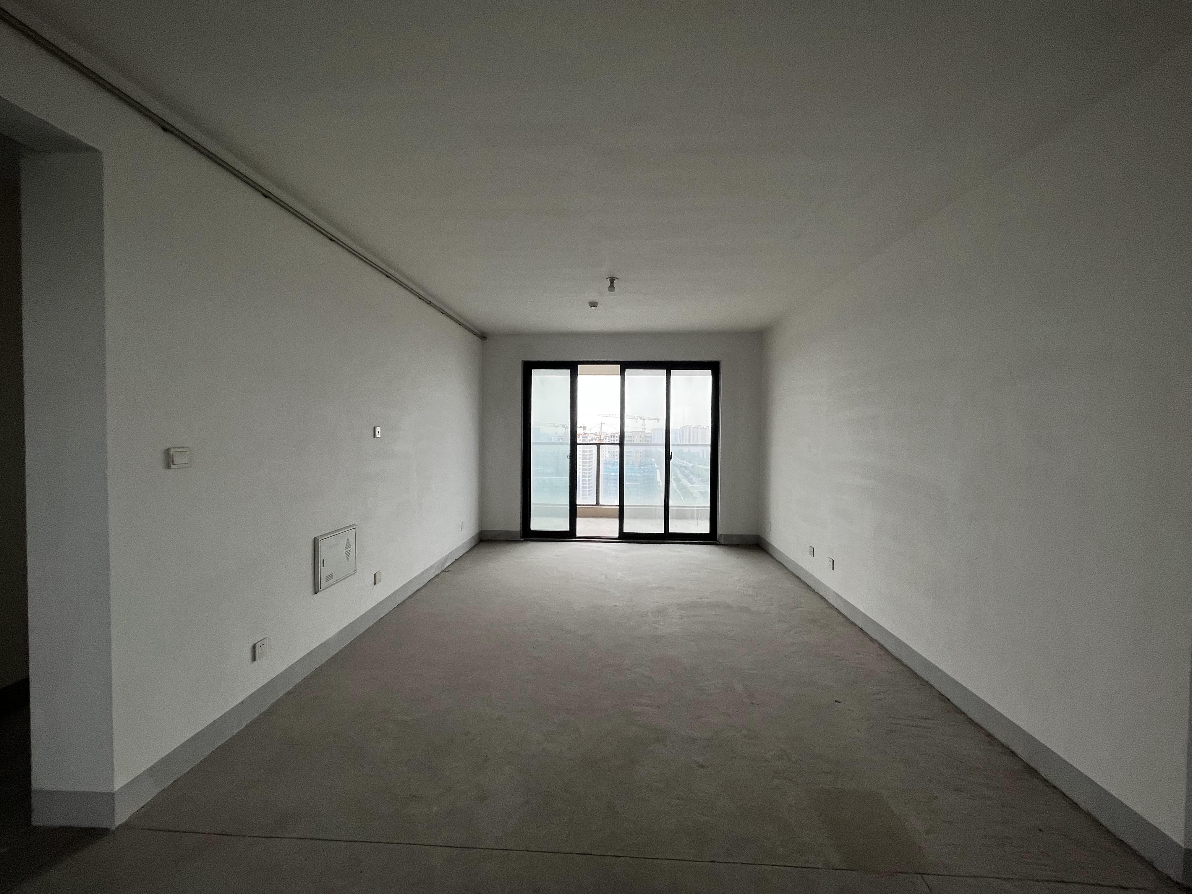 国城璟府 3室2厅2卫 140m²