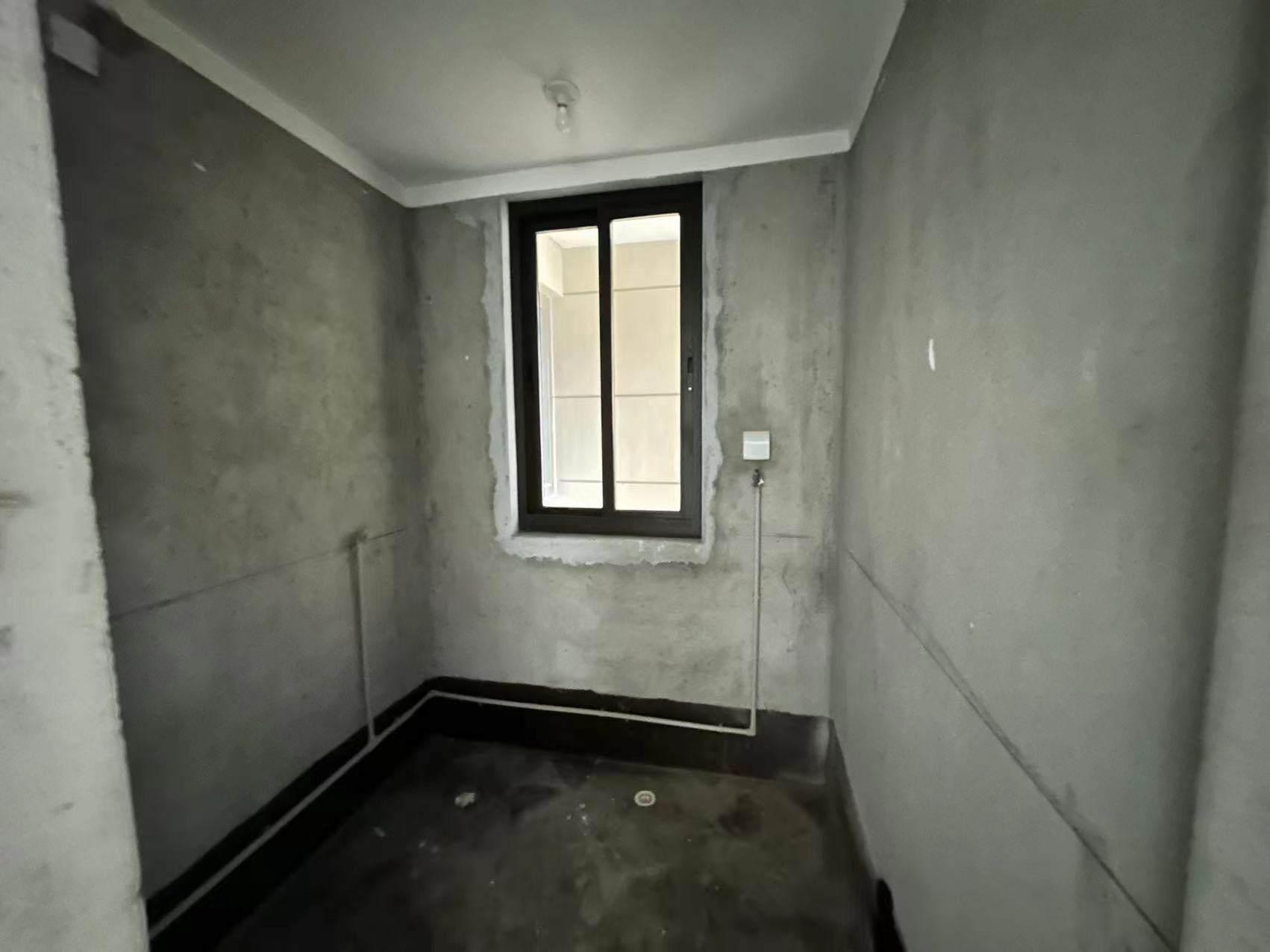 皇家花园北区 3室2厅2卫 129m&sup2;