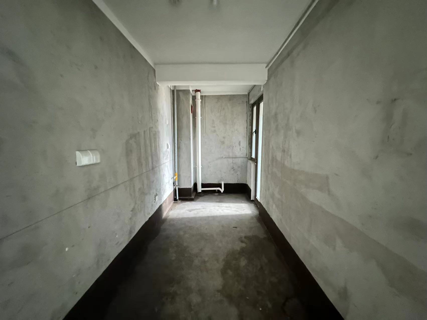 皇家花园北区 3室2厅2卫 129m&sup2;