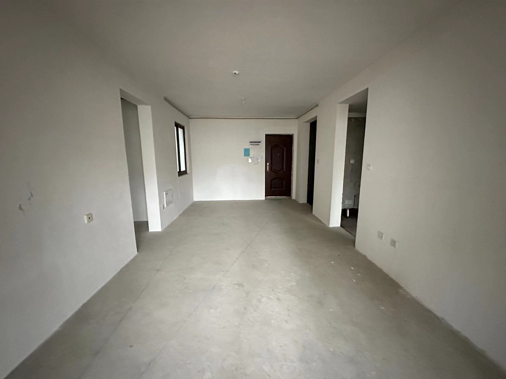 皇家花园北区 3室2厅2卫 129m&sup2;
