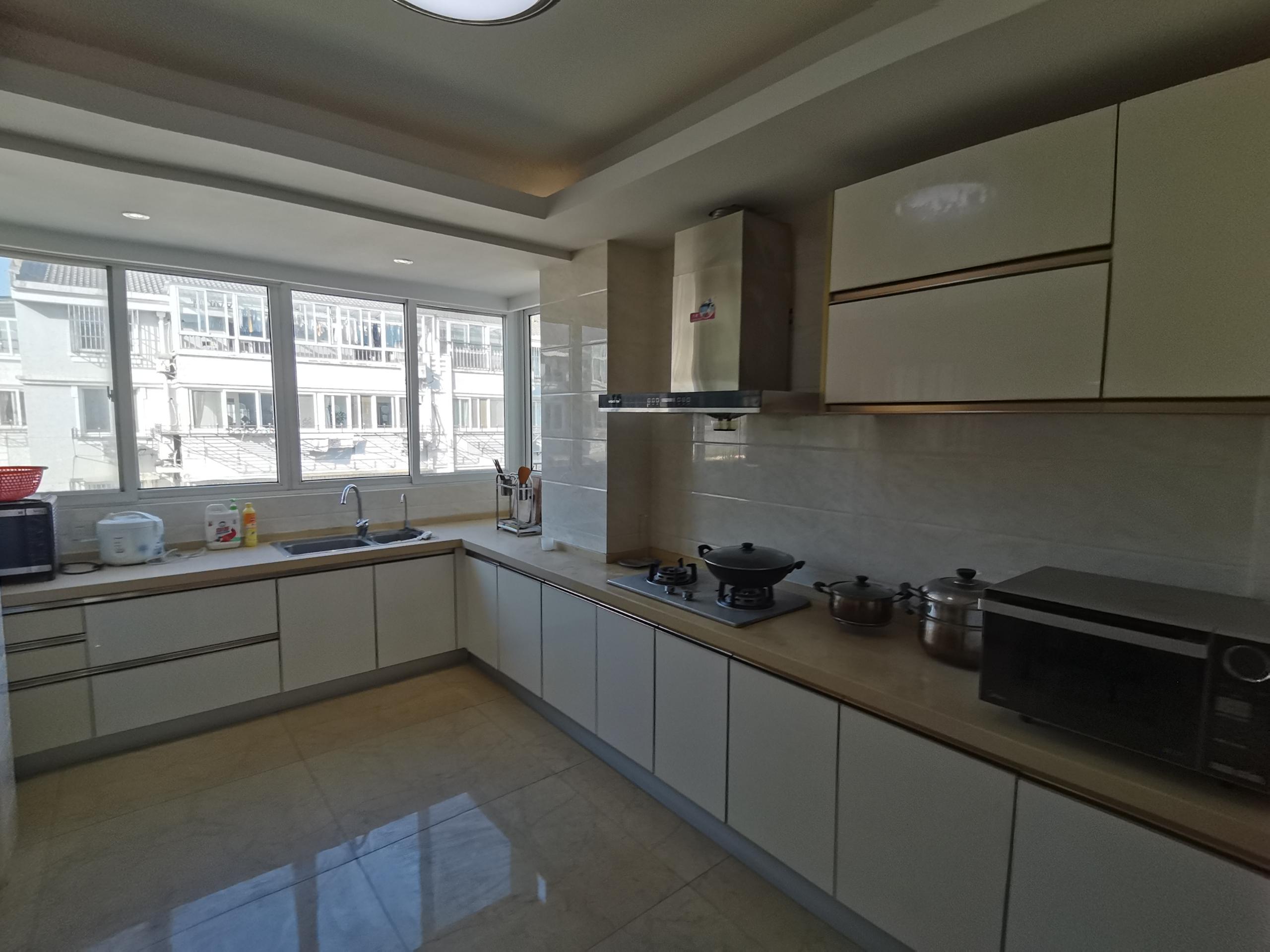 五山公寓 5室2厅3卫 280.00m&sup2;