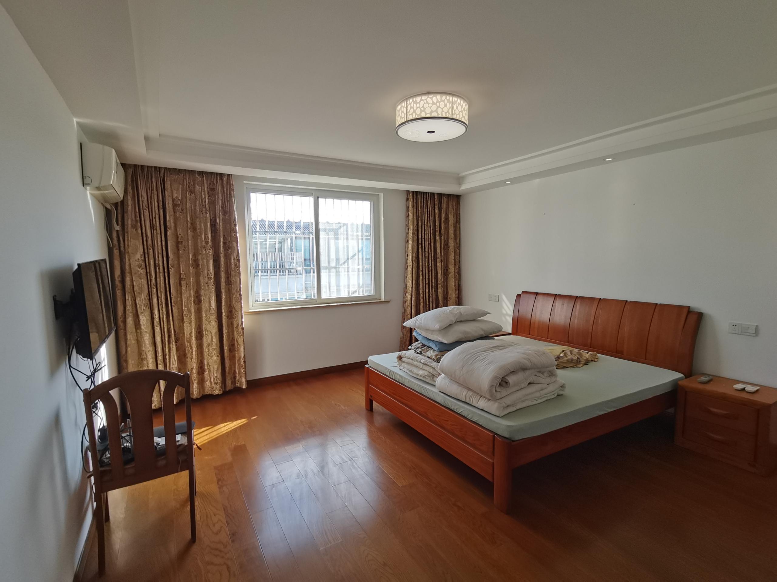 五山公寓 5室2厅3卫 280.00m&sup2;