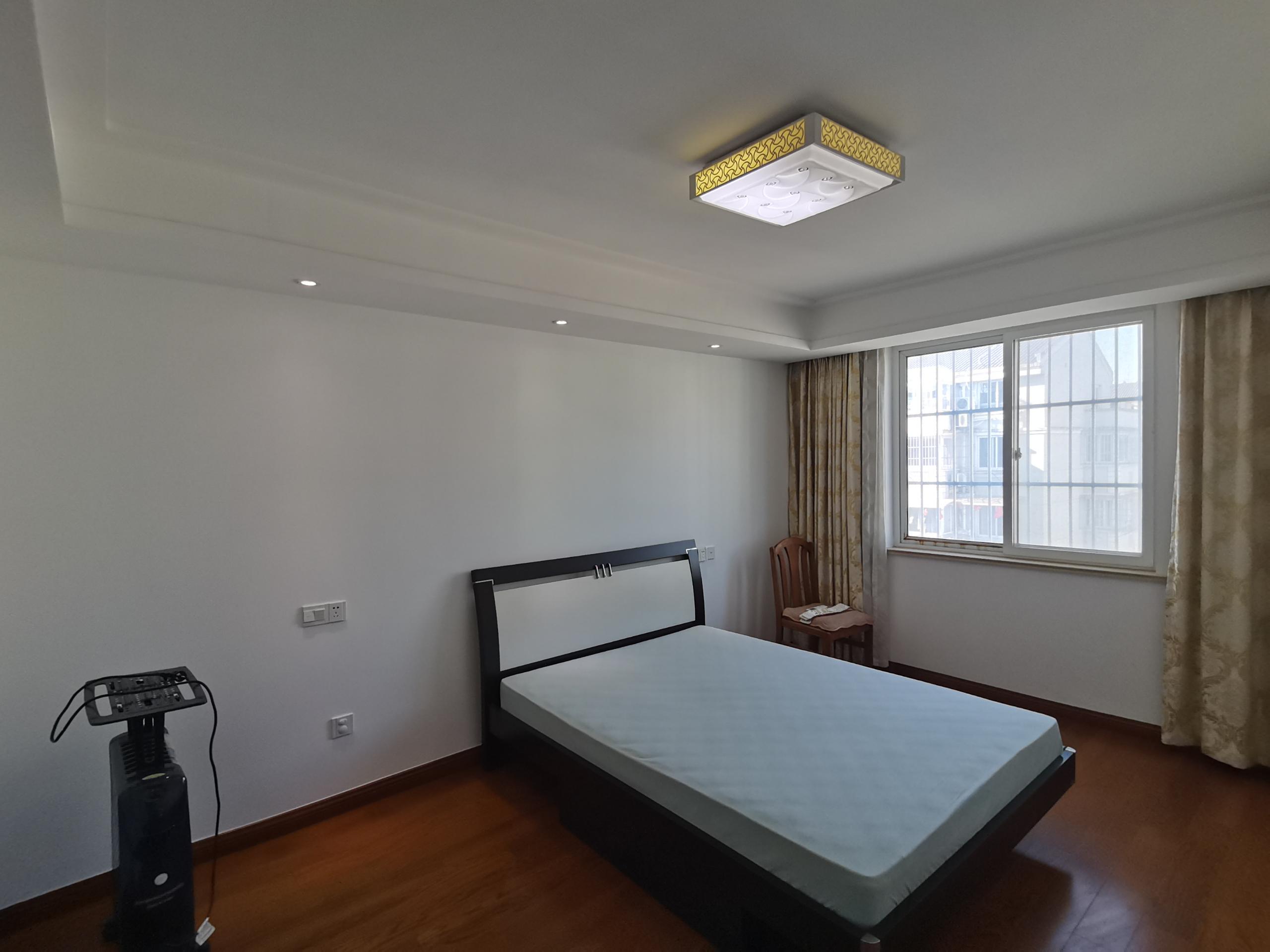 五山公寓 5室2厅3卫 280.00m&sup2;
