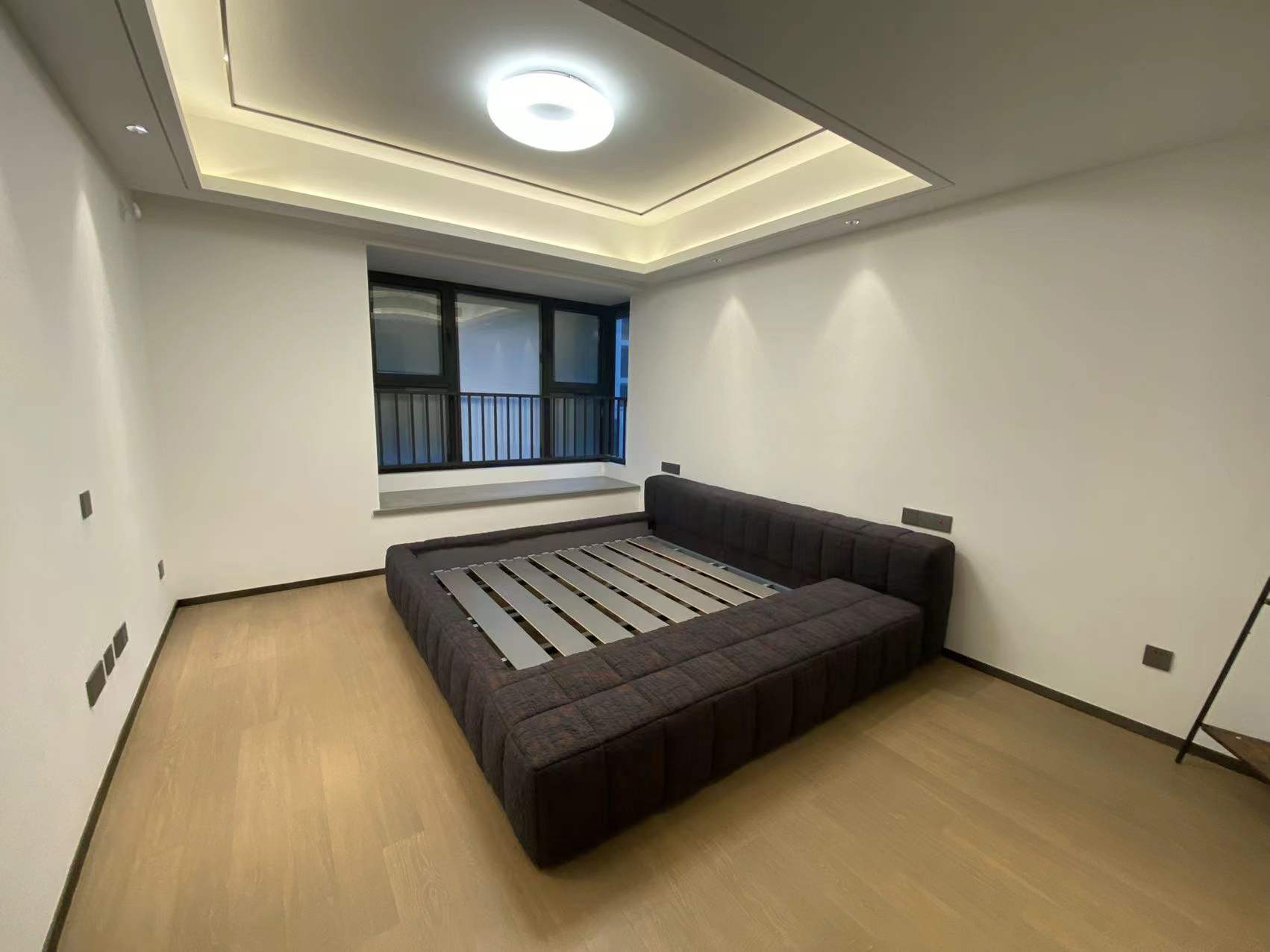 滨江道静园 3室2厅2卫 141.77m&sup2;