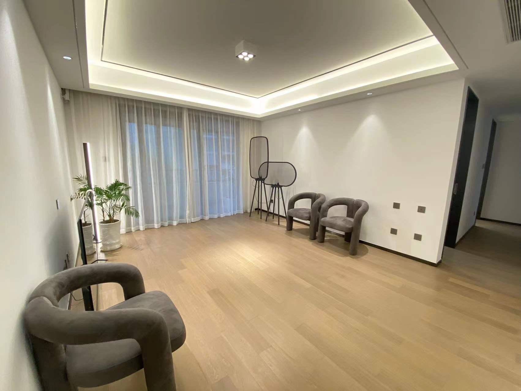 滨江道静园 3室2厅2卫 141.77m&sup2;