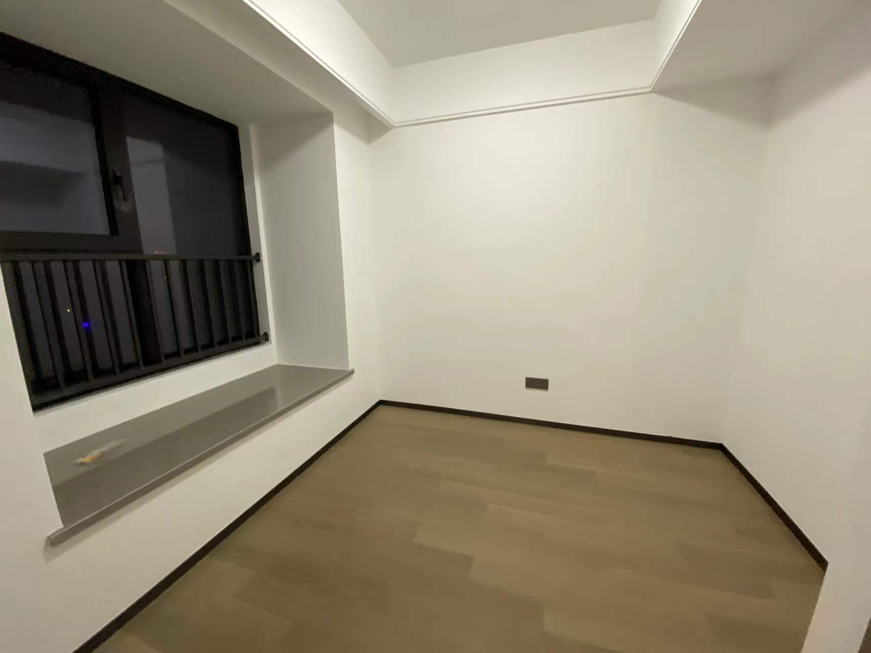 滨江道静园 3室2厅1卫 100m&sup2;