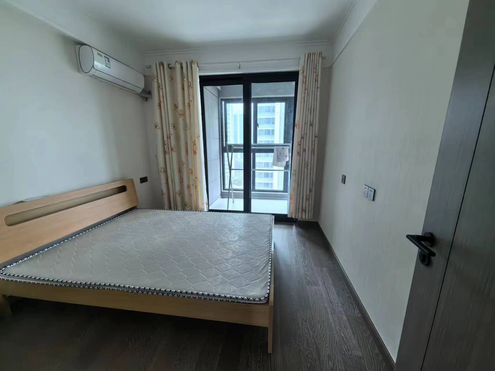 万科未来之光 4室2厅2卫 124.00m&sup2;