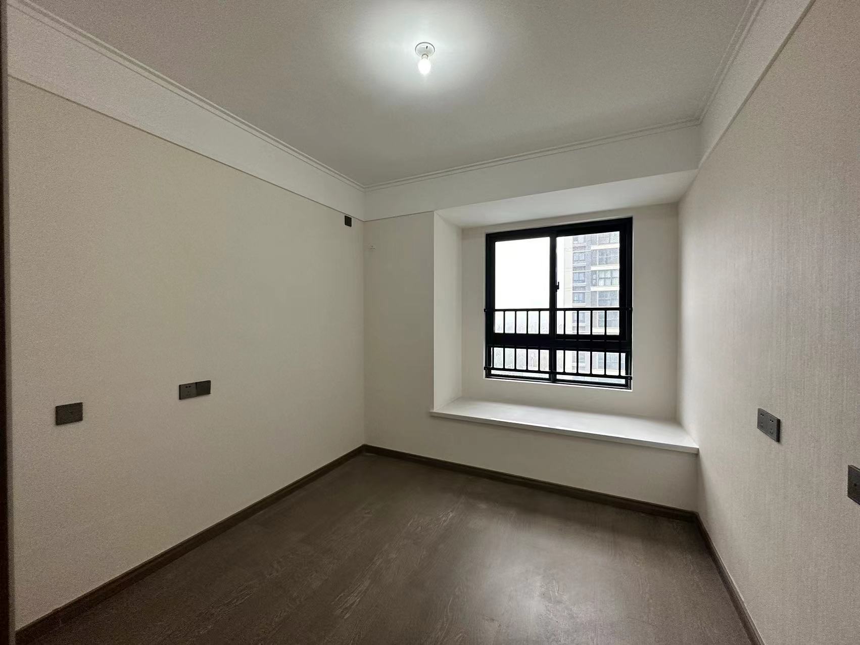 万科未来之光 3室2厅1卫 100m&sup2;