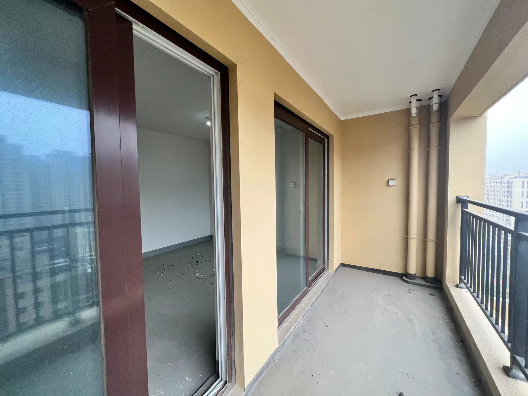 世茂九龙庭 2室2厅1卫 89.00m&sup2;