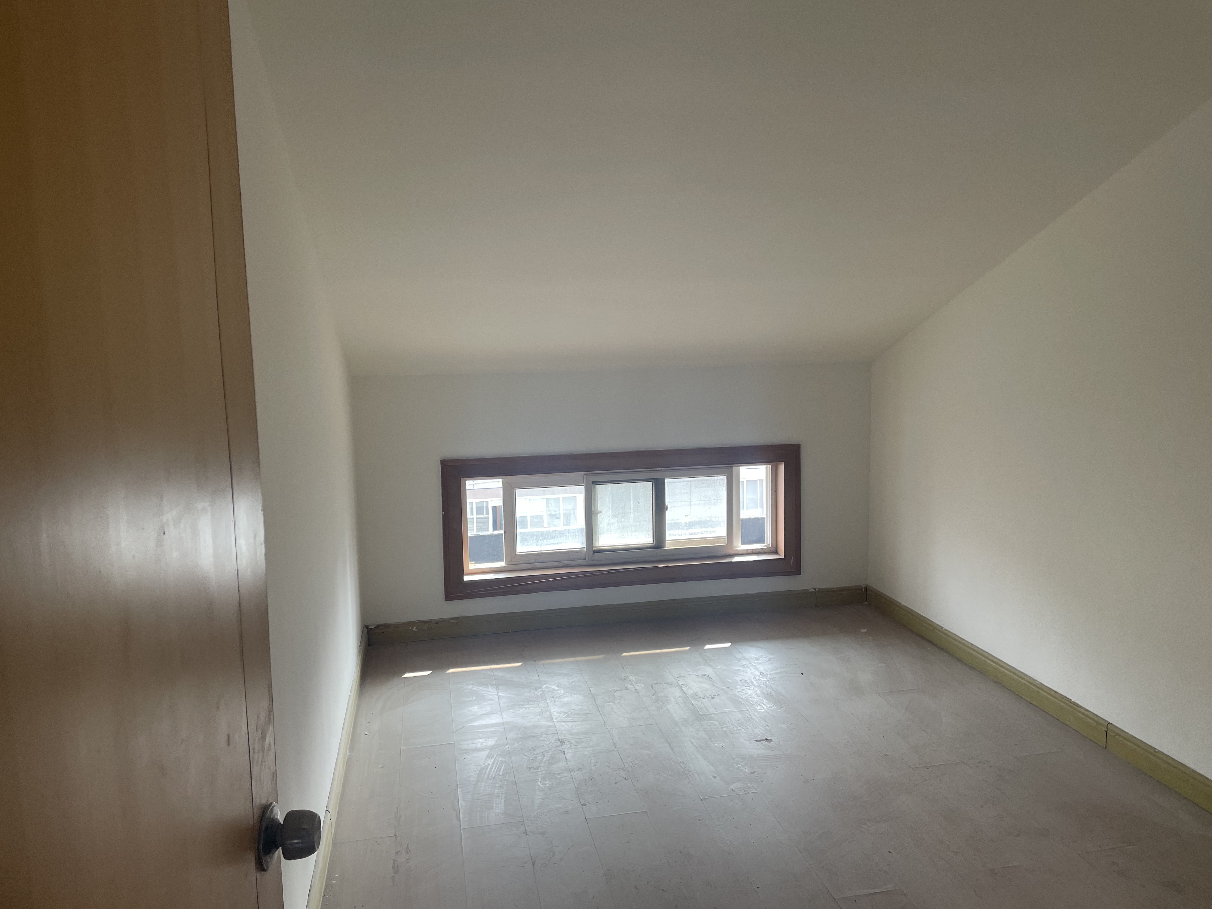 世纪园 3室2厅2卫 125.75m&sup2;