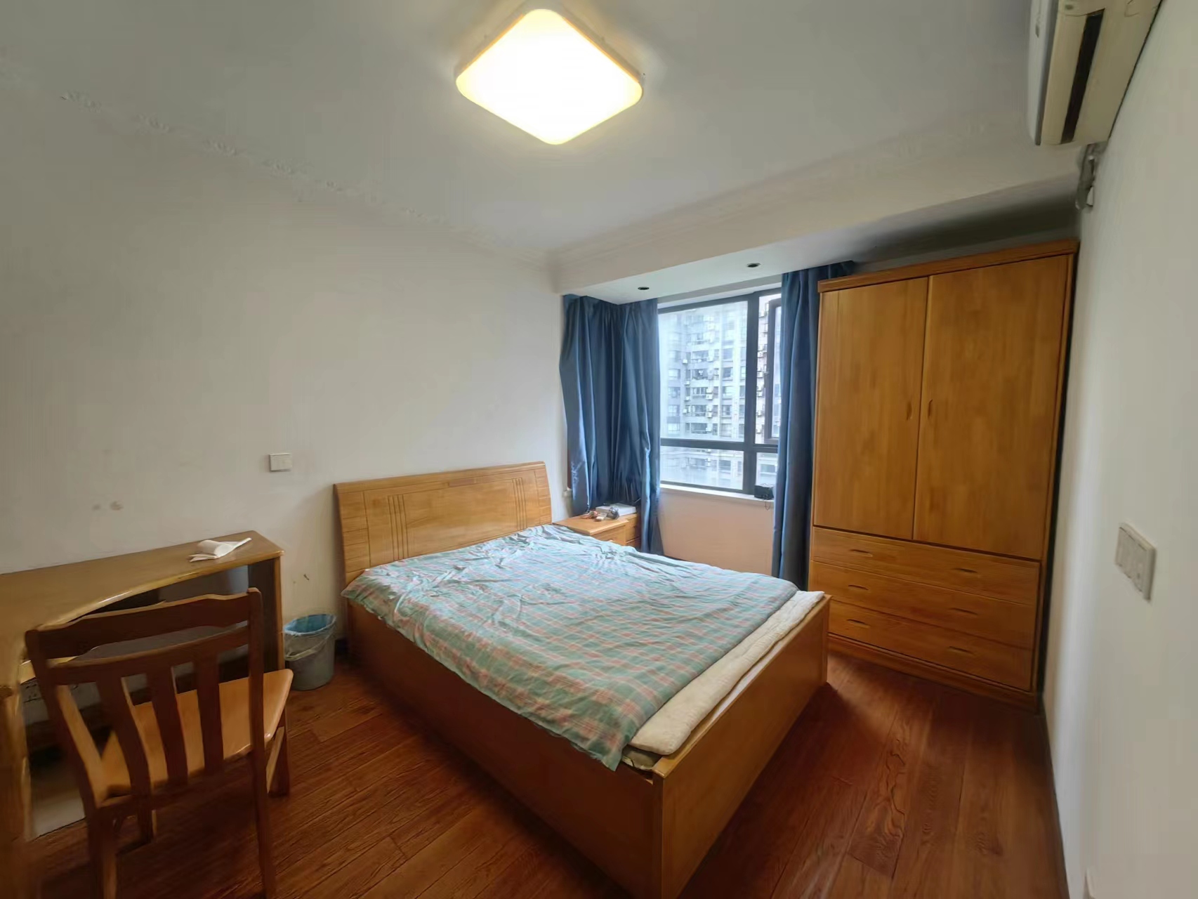 万通城 3室2厅1卫 102m&sup2;