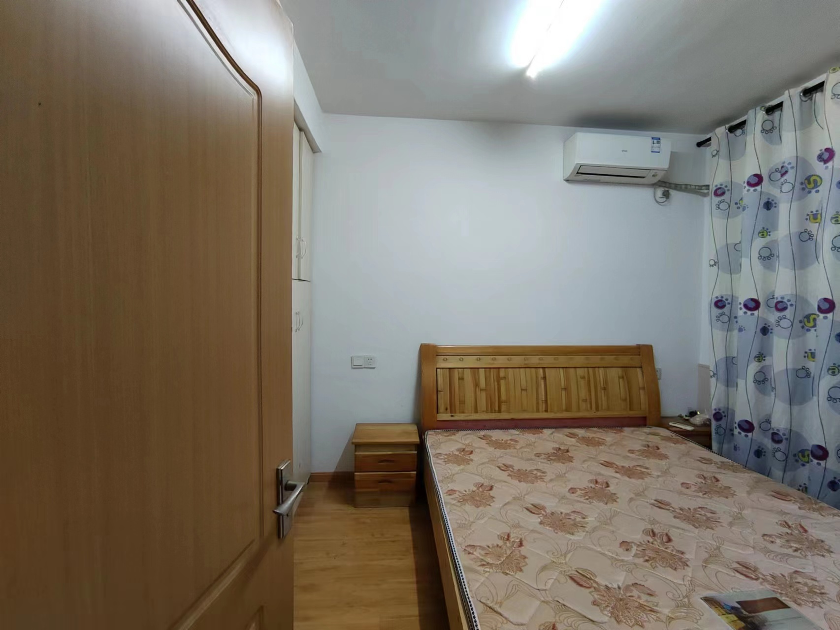 万达华府 3室2厅1卫 106m²