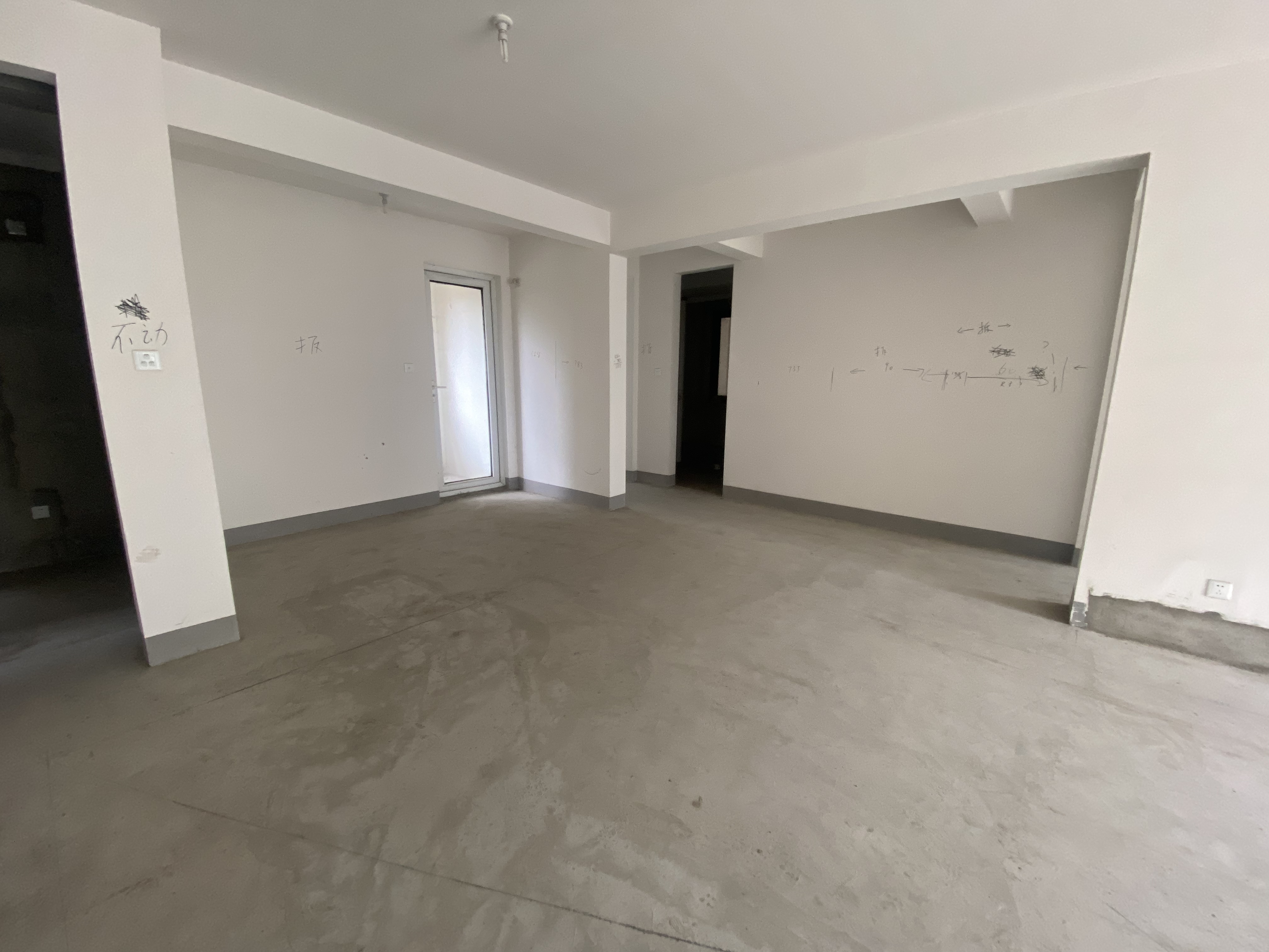 中海上林院 4室2厅2卫 140.00m&sup2;