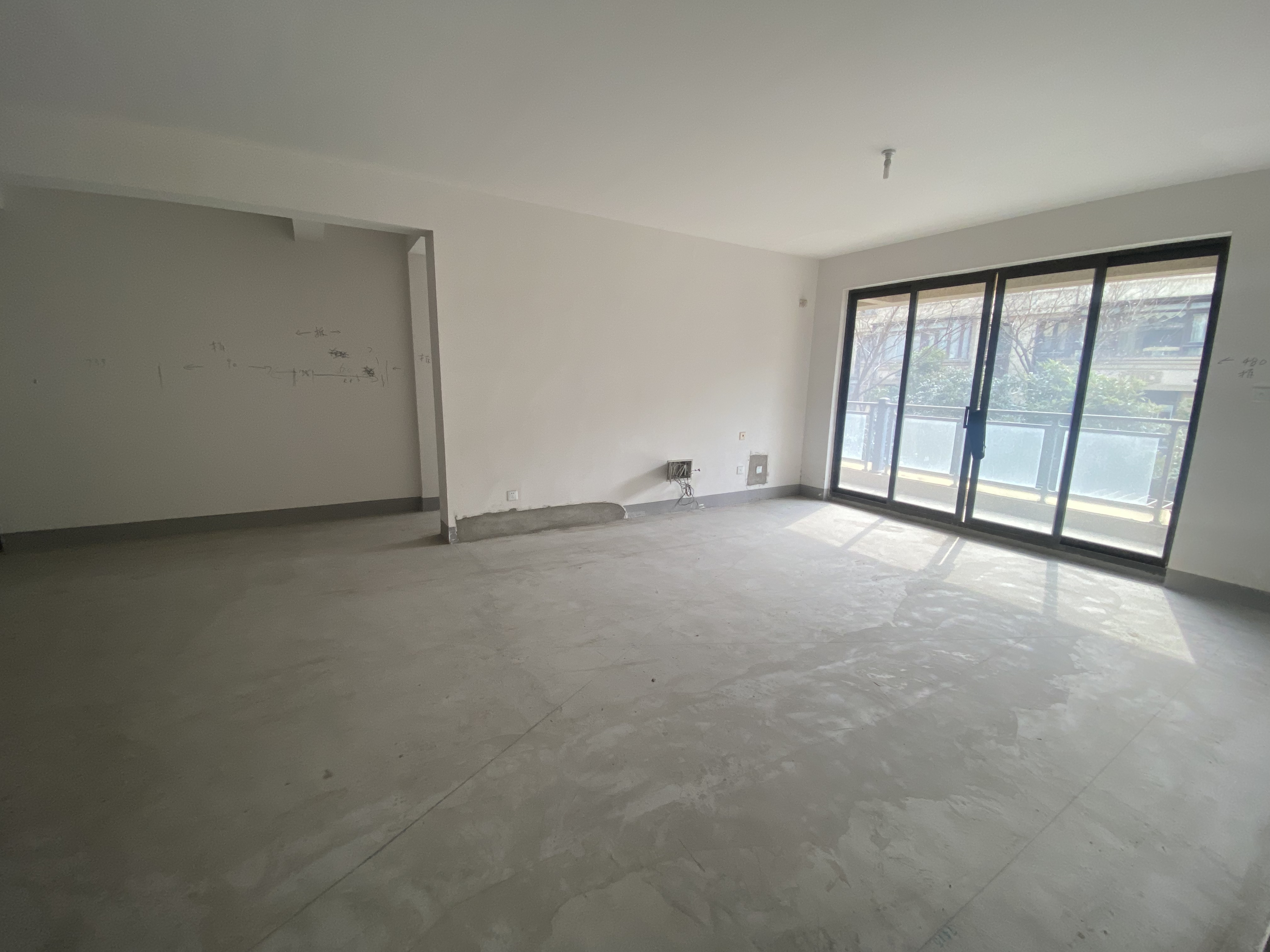 中海上林院 4室2厅2卫 140.00m&sup2;