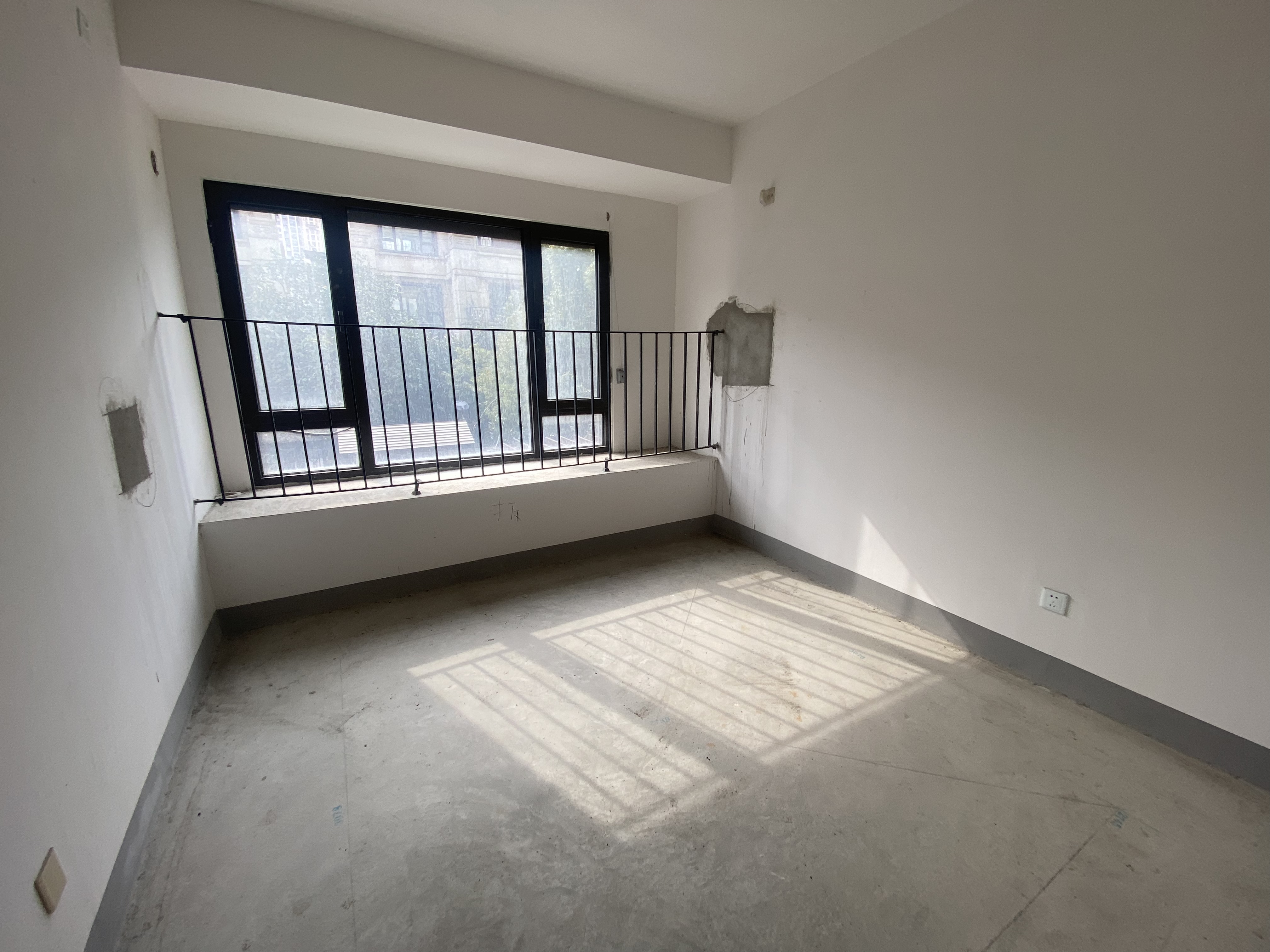 中海上林院 4室2厅2卫 140.00m&sup2;