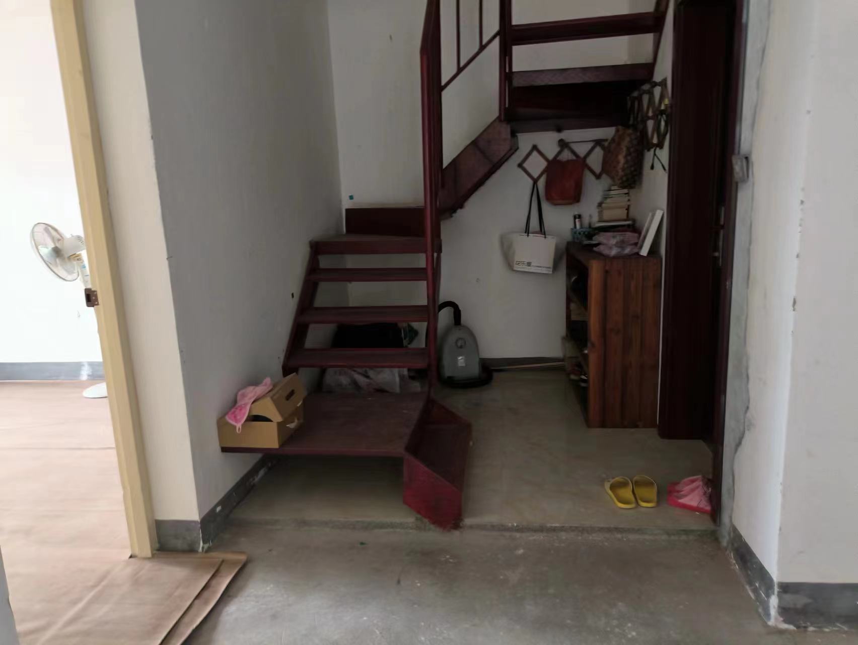 荟景苑 4室2厅1卫 158.88m²