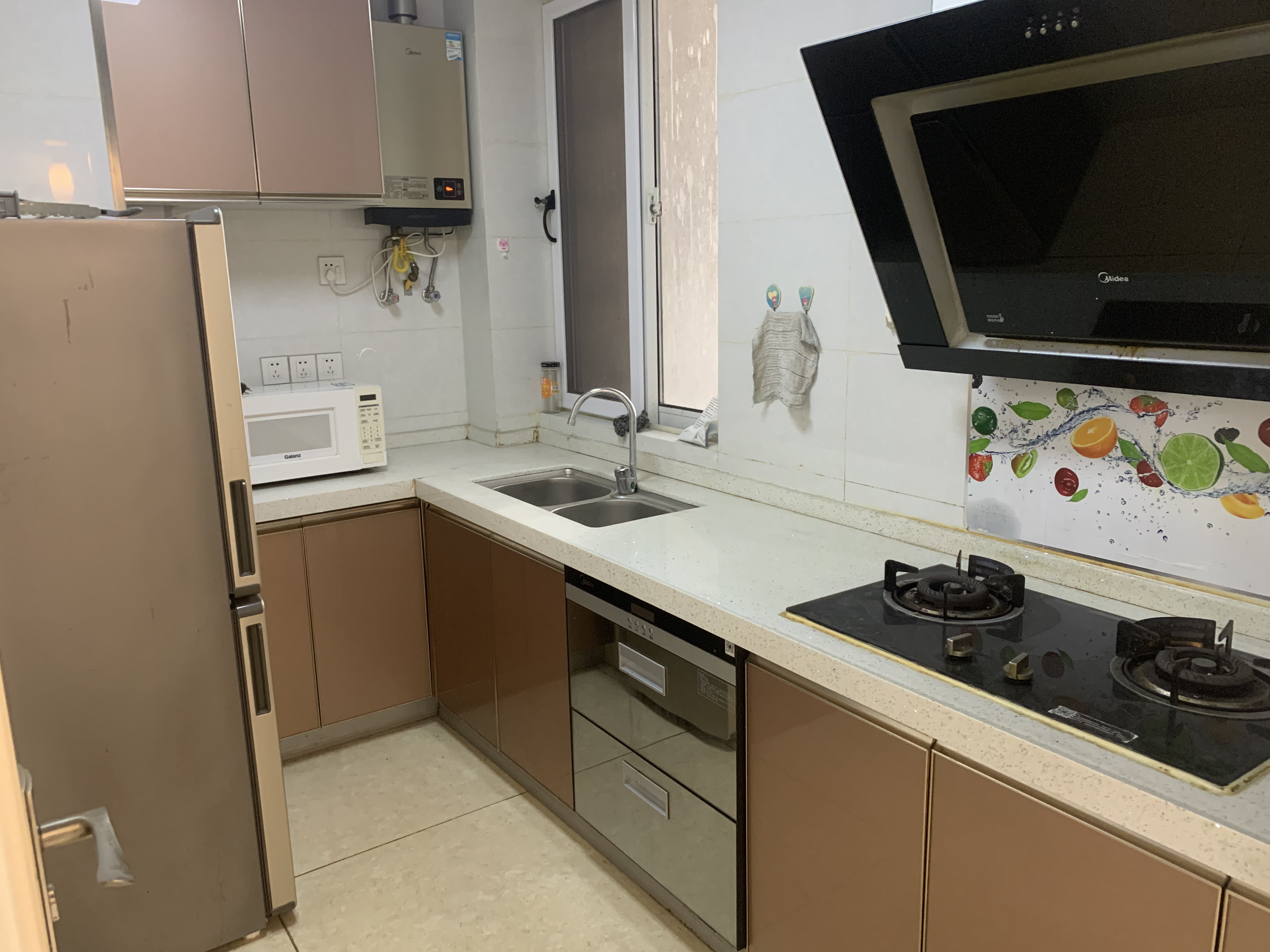 和融&bull;优山美地名邸 2室2厅1卫 88m&sup2;