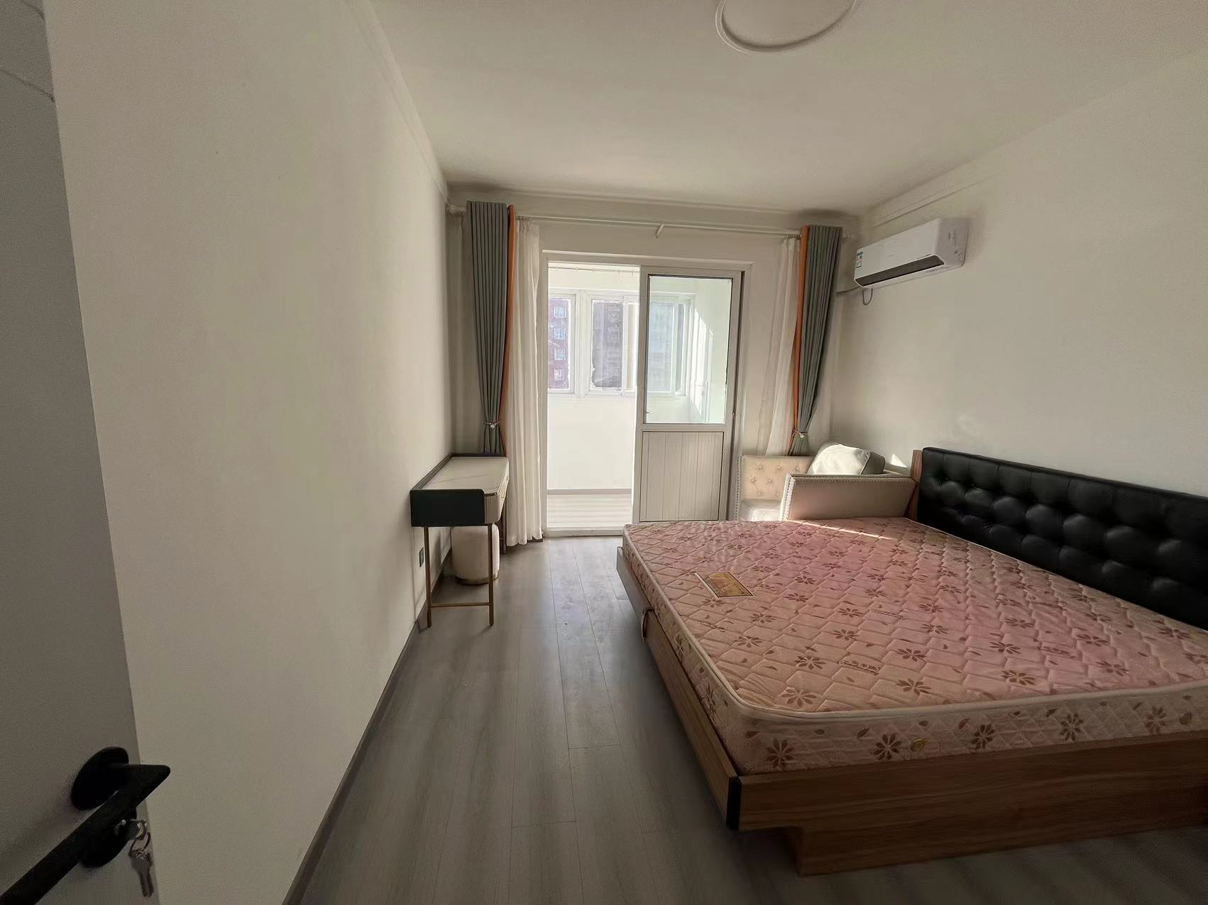 盛唐公寓 3室2厅2卫 144.00m&sup2;