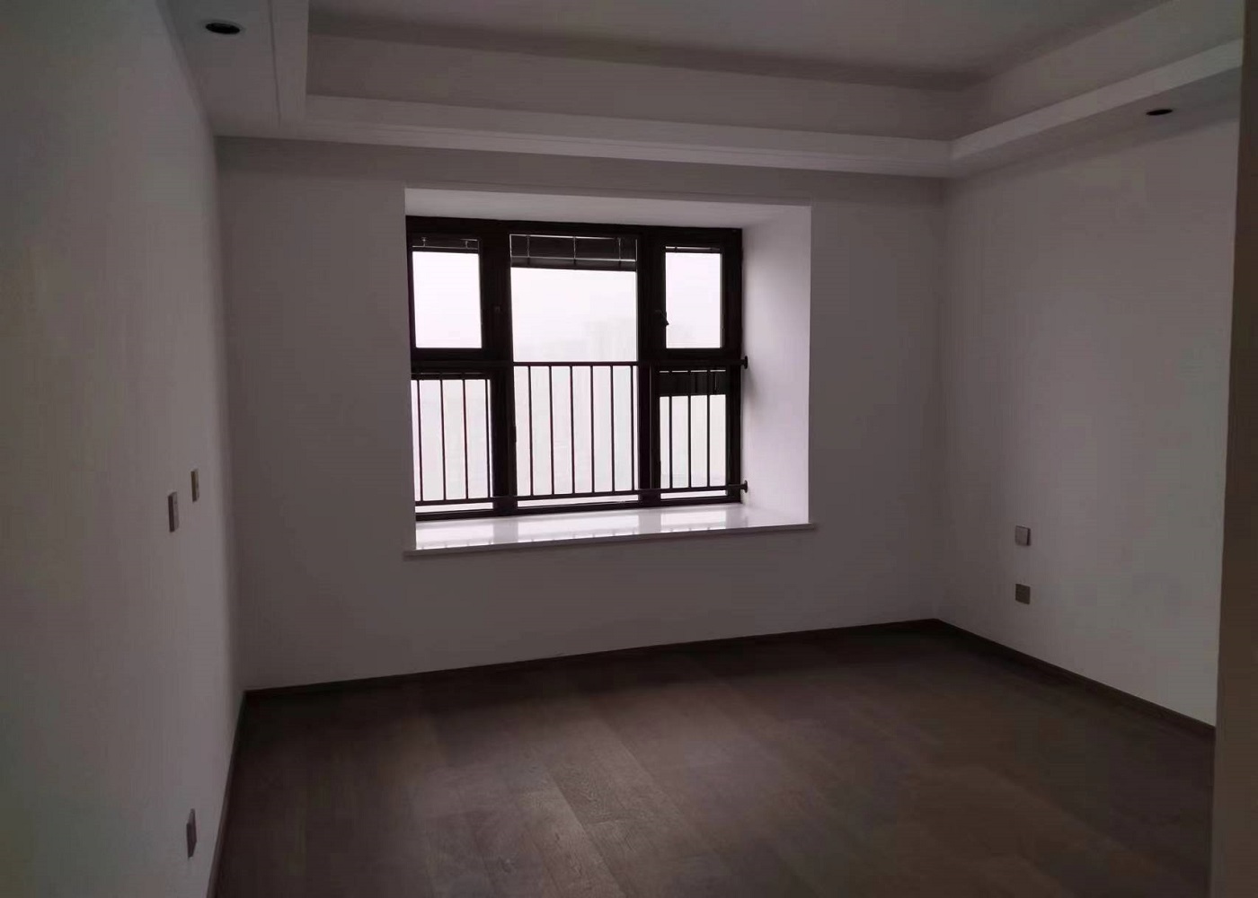 珑府 4室2厅2卫 136.00m&sup2;