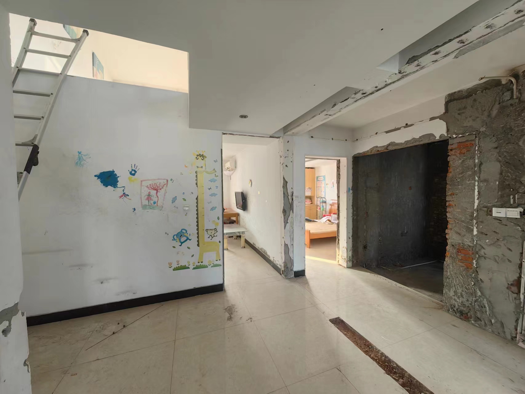 东城花园 3室2厅1卫 144.62m²