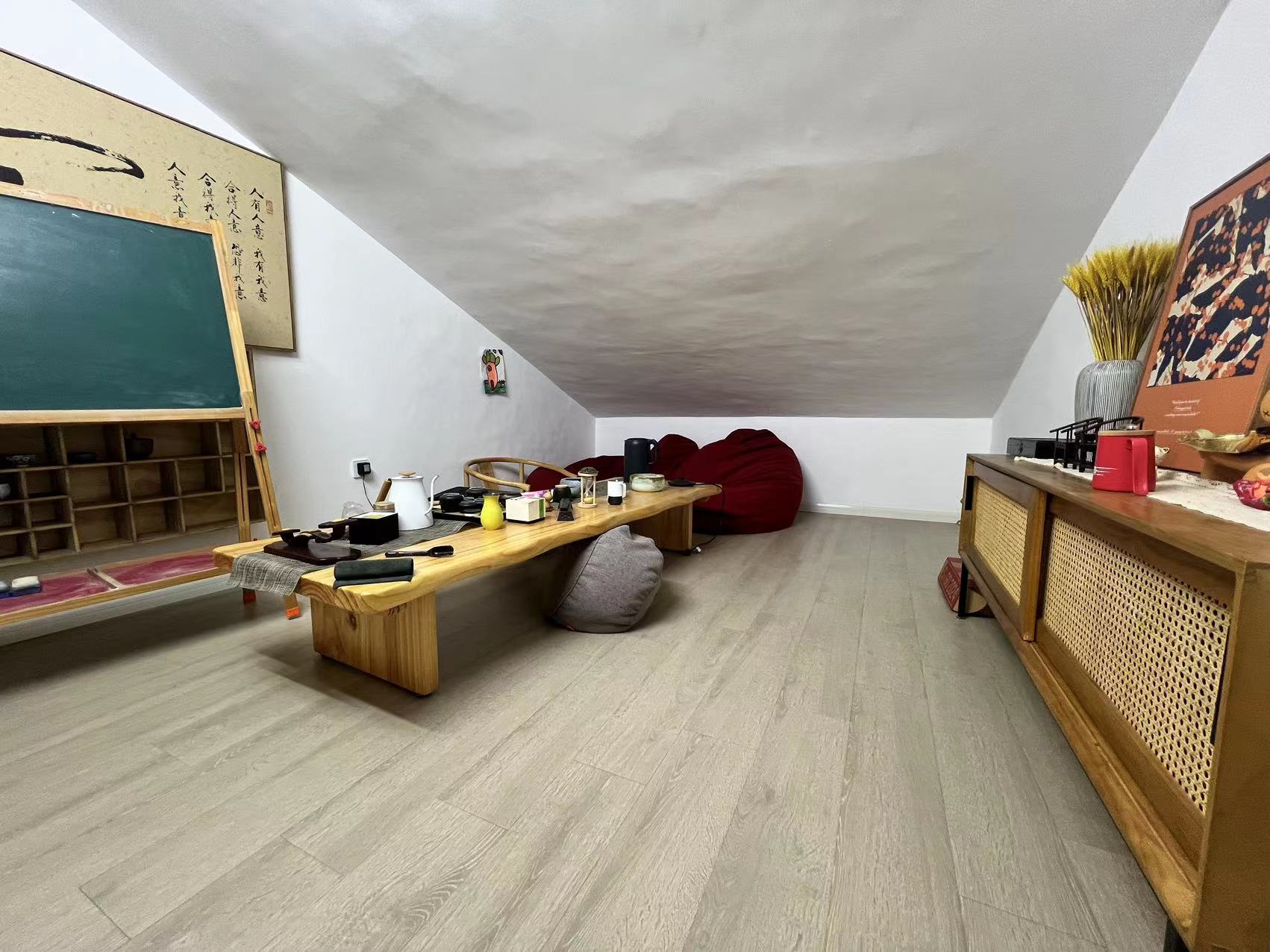 北濠桥东村 4室2厅1卫 148.09m&sup2;