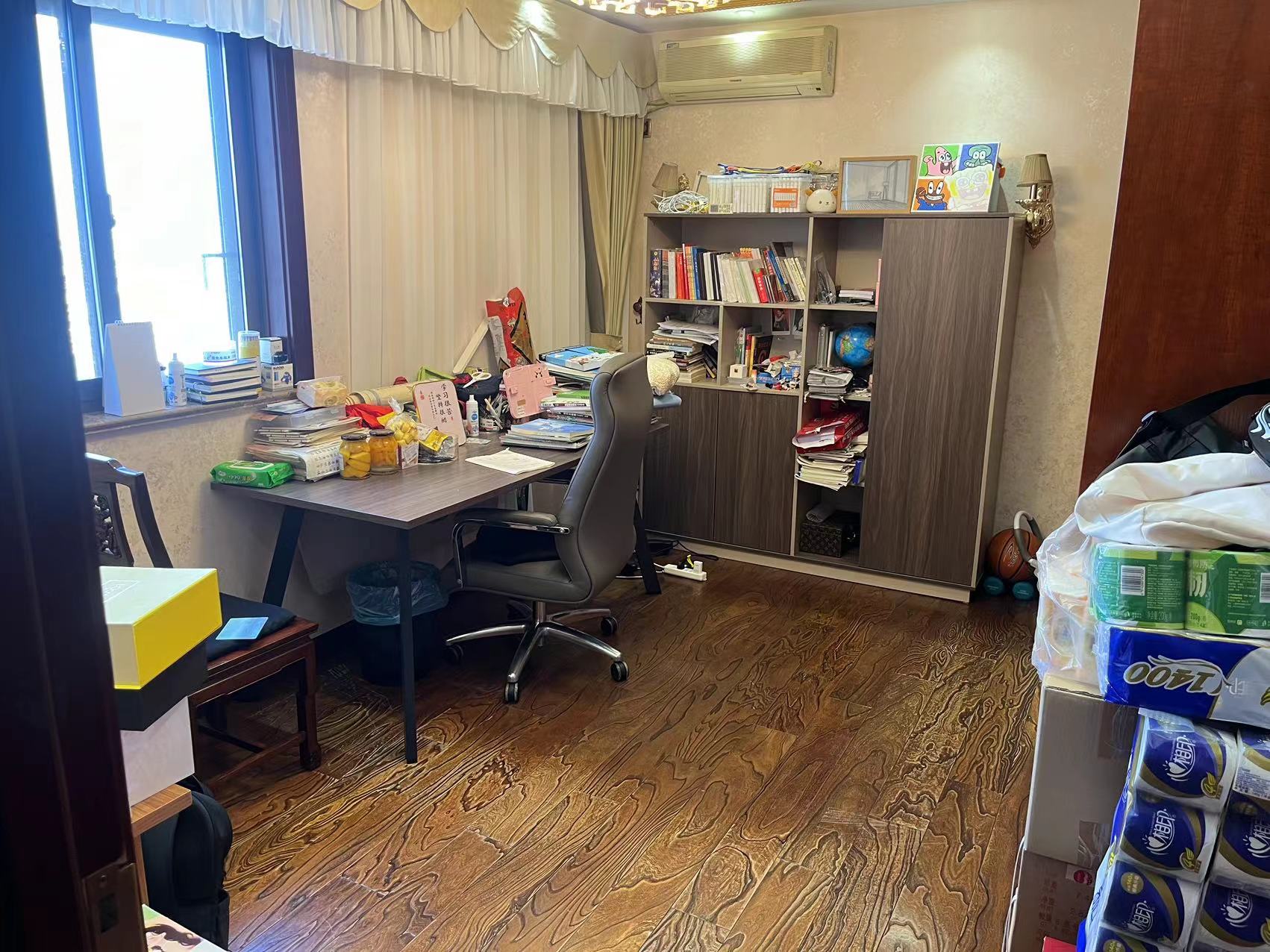 王府大厦 4室2厅2卫 217m&sup2;
