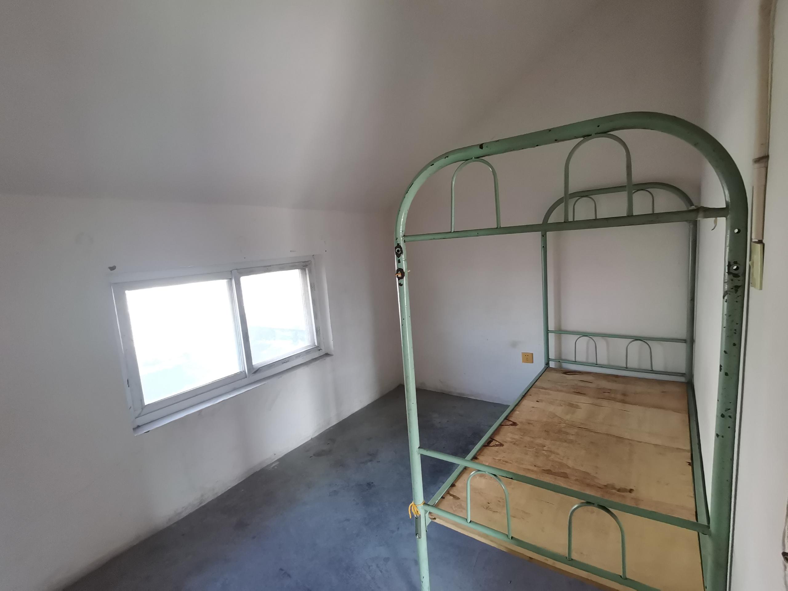 城山家园 5室2厅2卫 187.00m&sup2;