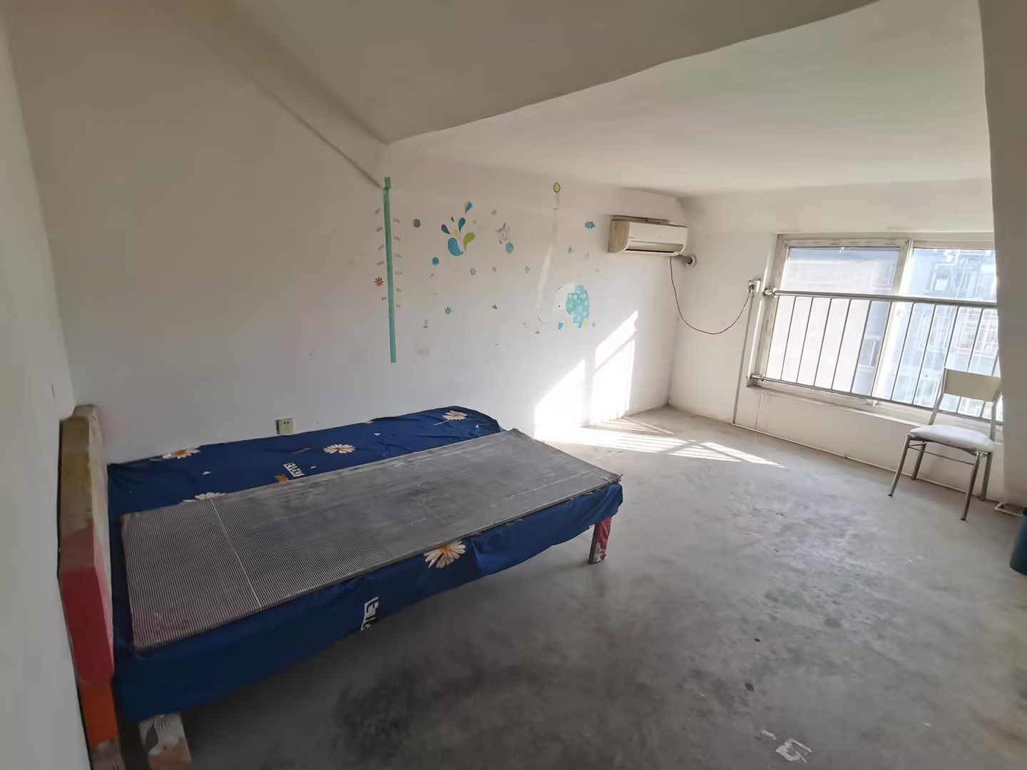 城山家园 5室2厅2卫 187.00m&sup2;