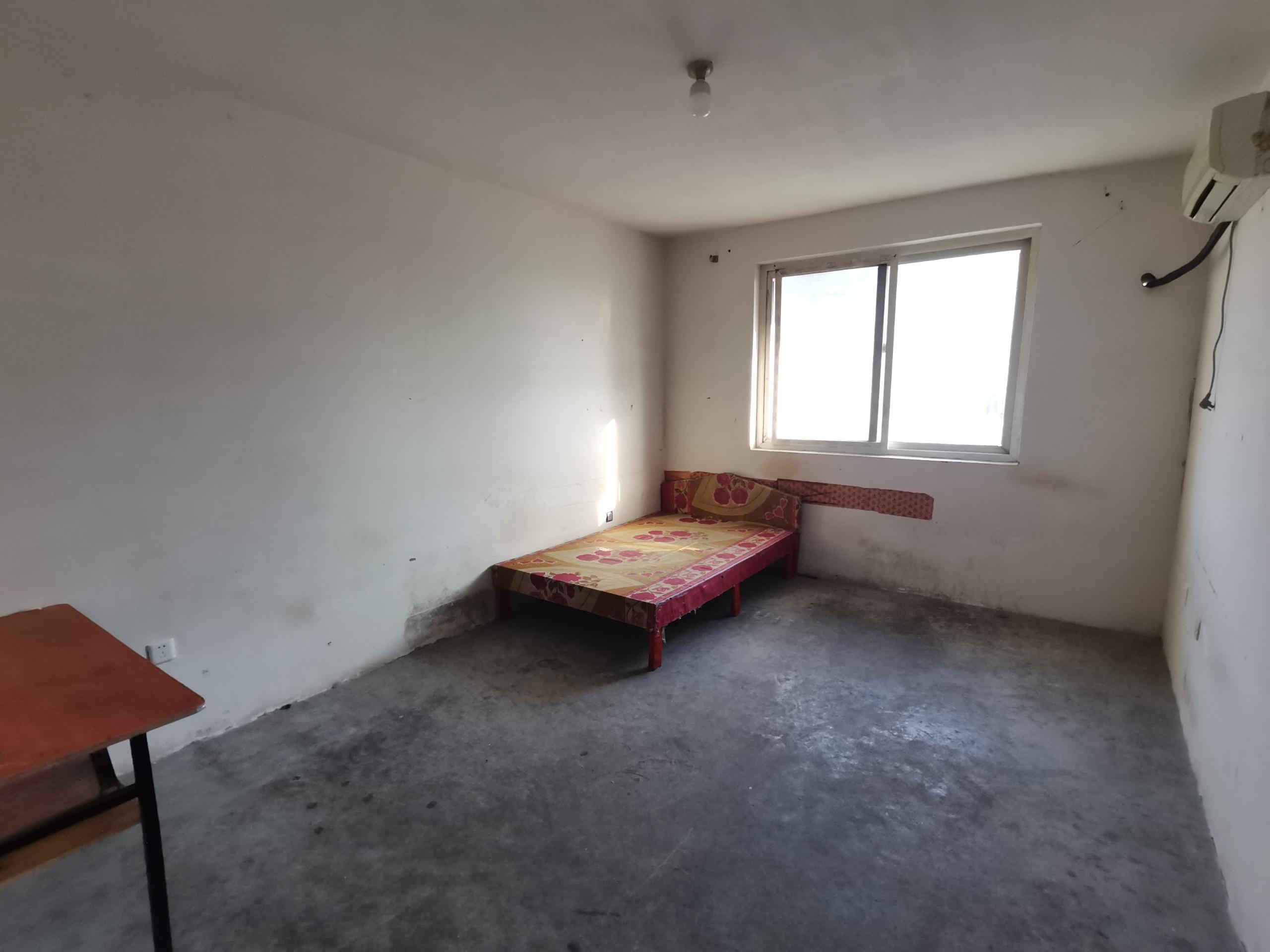 城山家园 5室2厅2卫 187.00m&sup2;