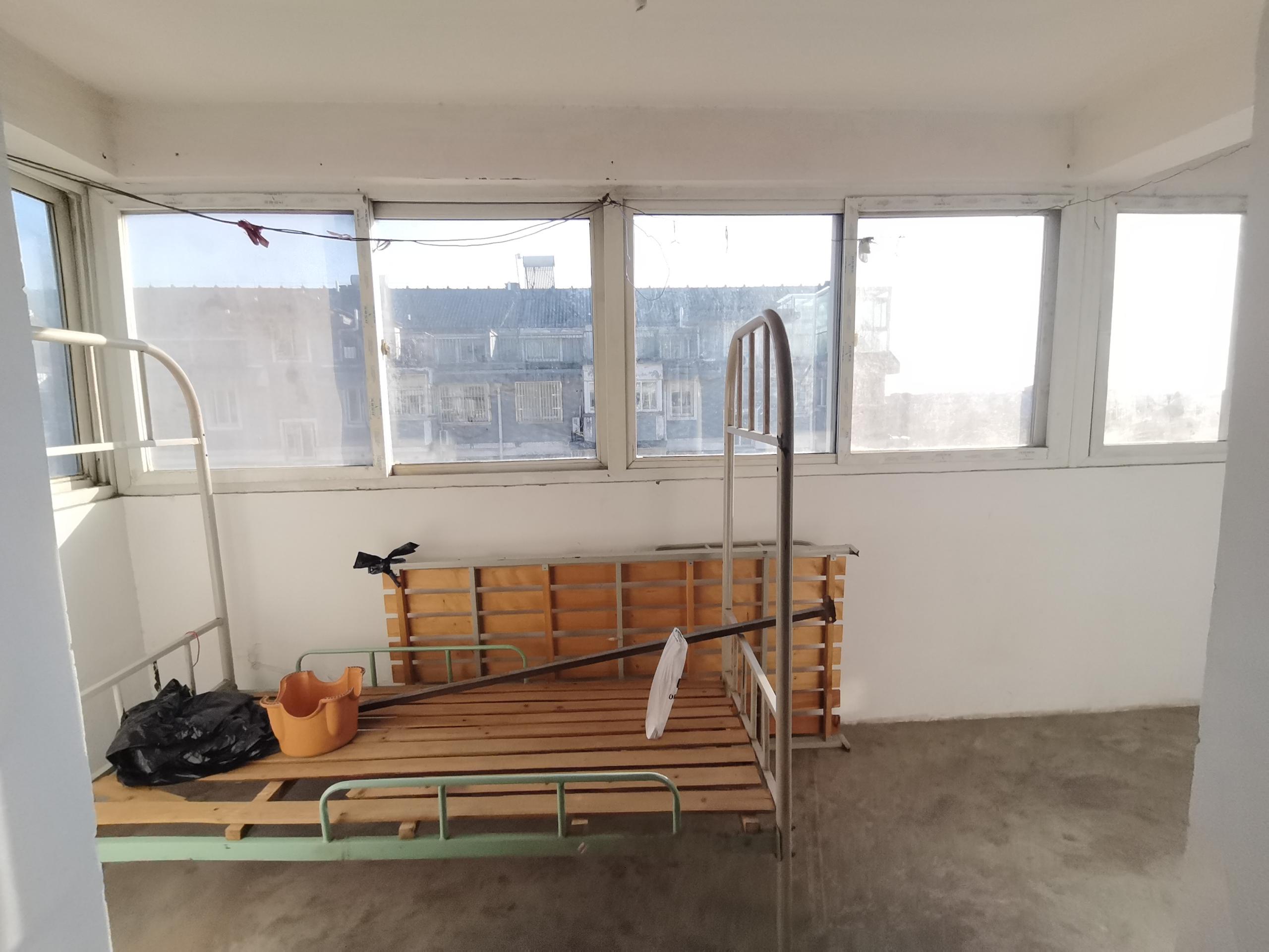 城山家园 5室2厅2卫 187.00m&sup2;