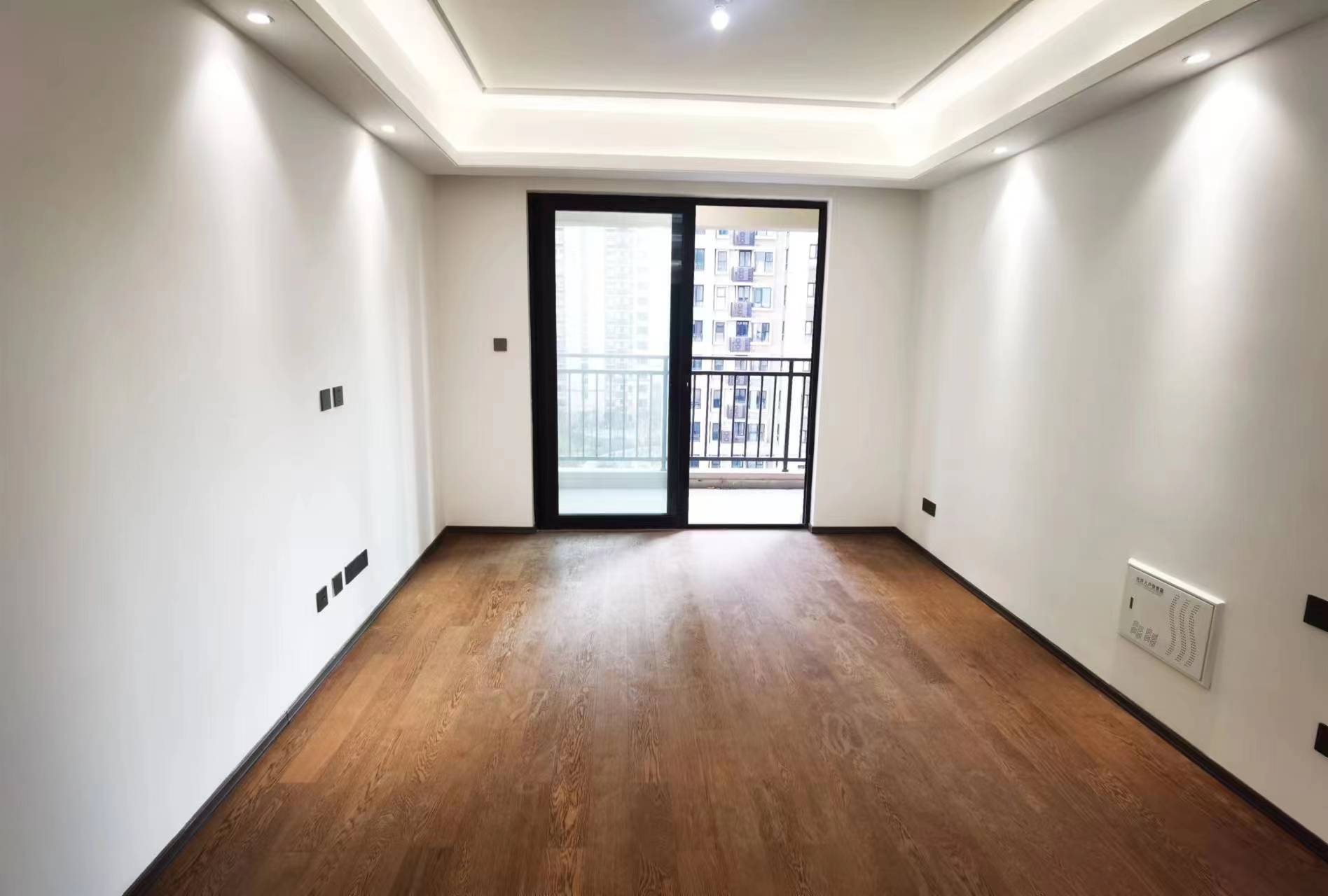 春风南岸西园 3室2厅1卫 96m&sup2;