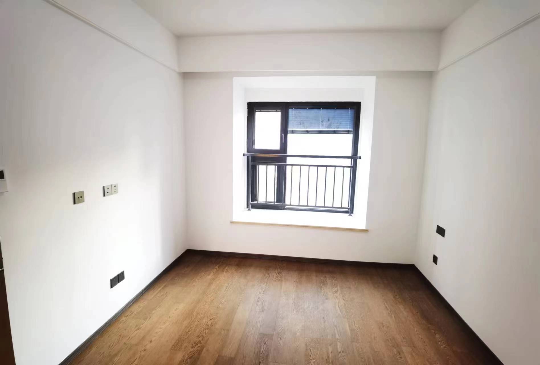 春风南岸西园 3室2厅1卫 96m&sup2;