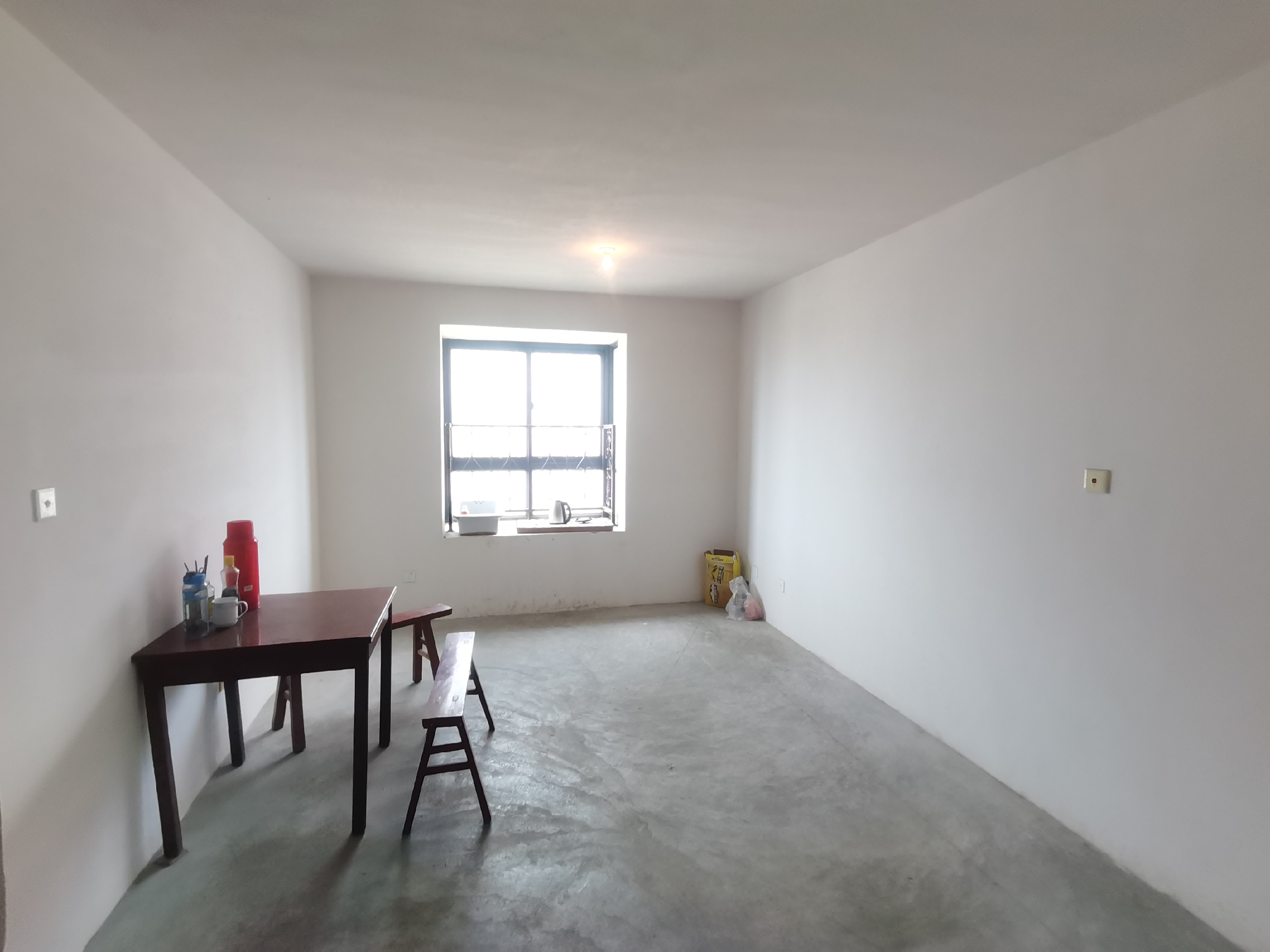炜赋花苑 2室1厅1卫 91m&sup2;