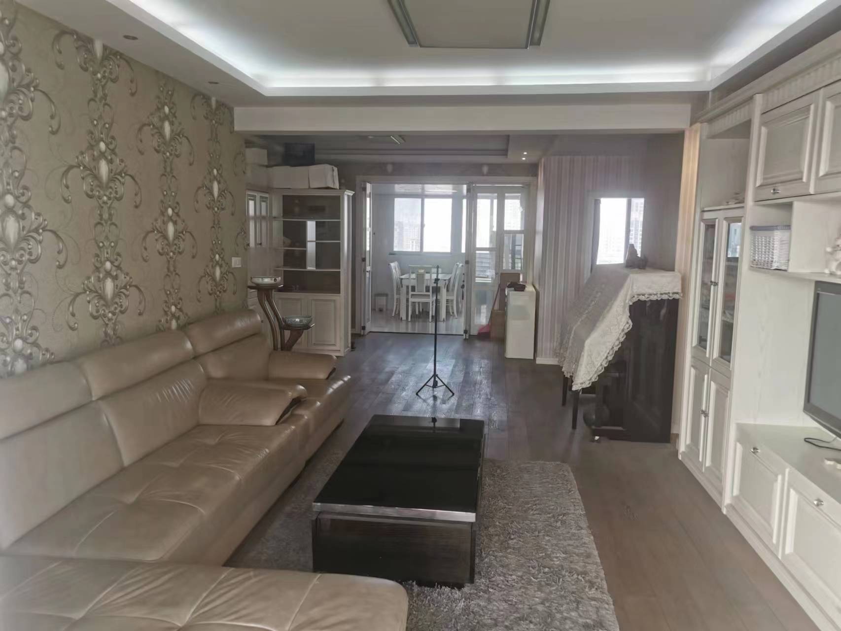 兆丰嘉园 3室2厅1卫 140m&sup2;