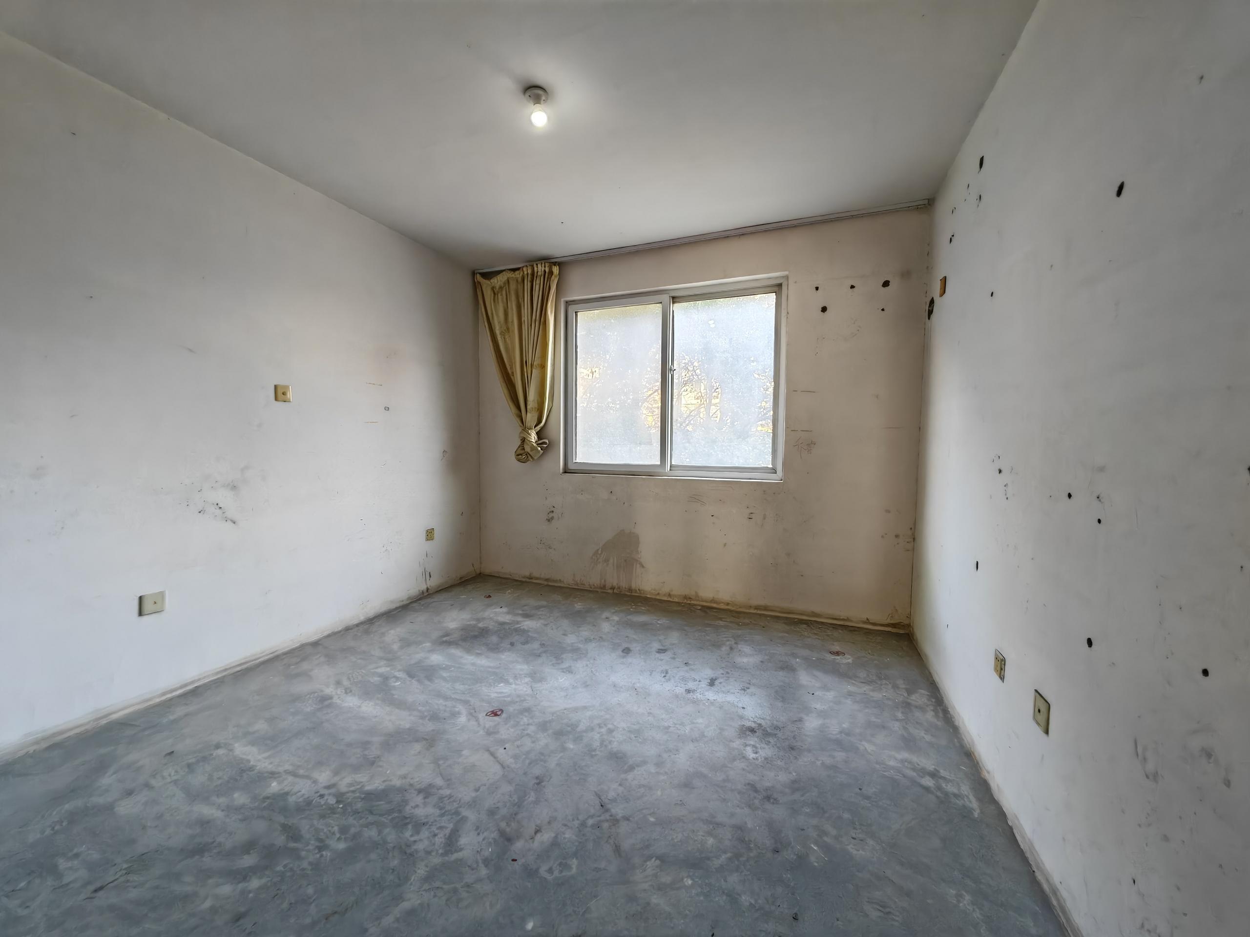 瑞景广场 3室1厅1卫 129.85m&sup2;