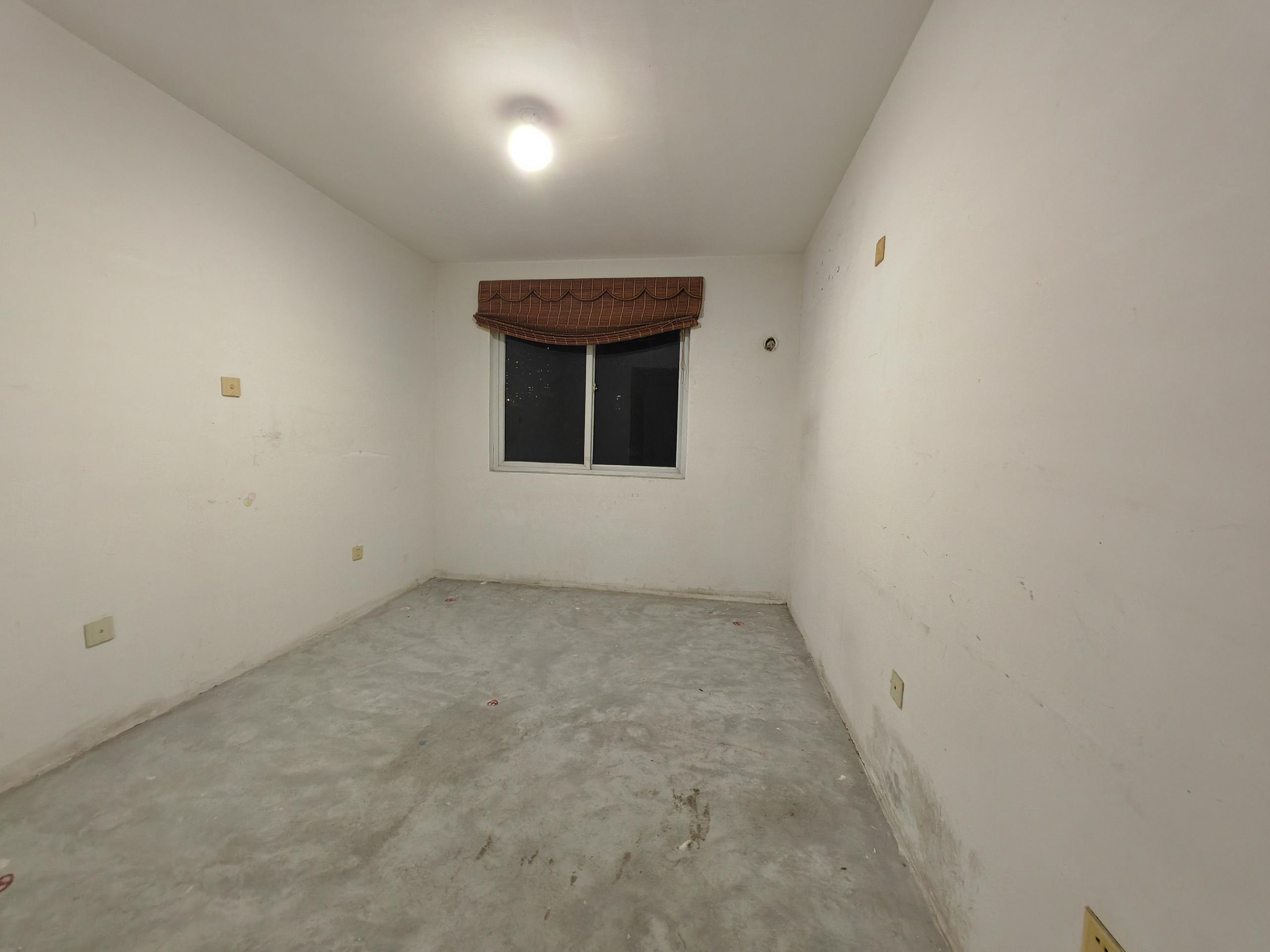 瑞景广场 3室1厅1卫 129.85m&sup2;
