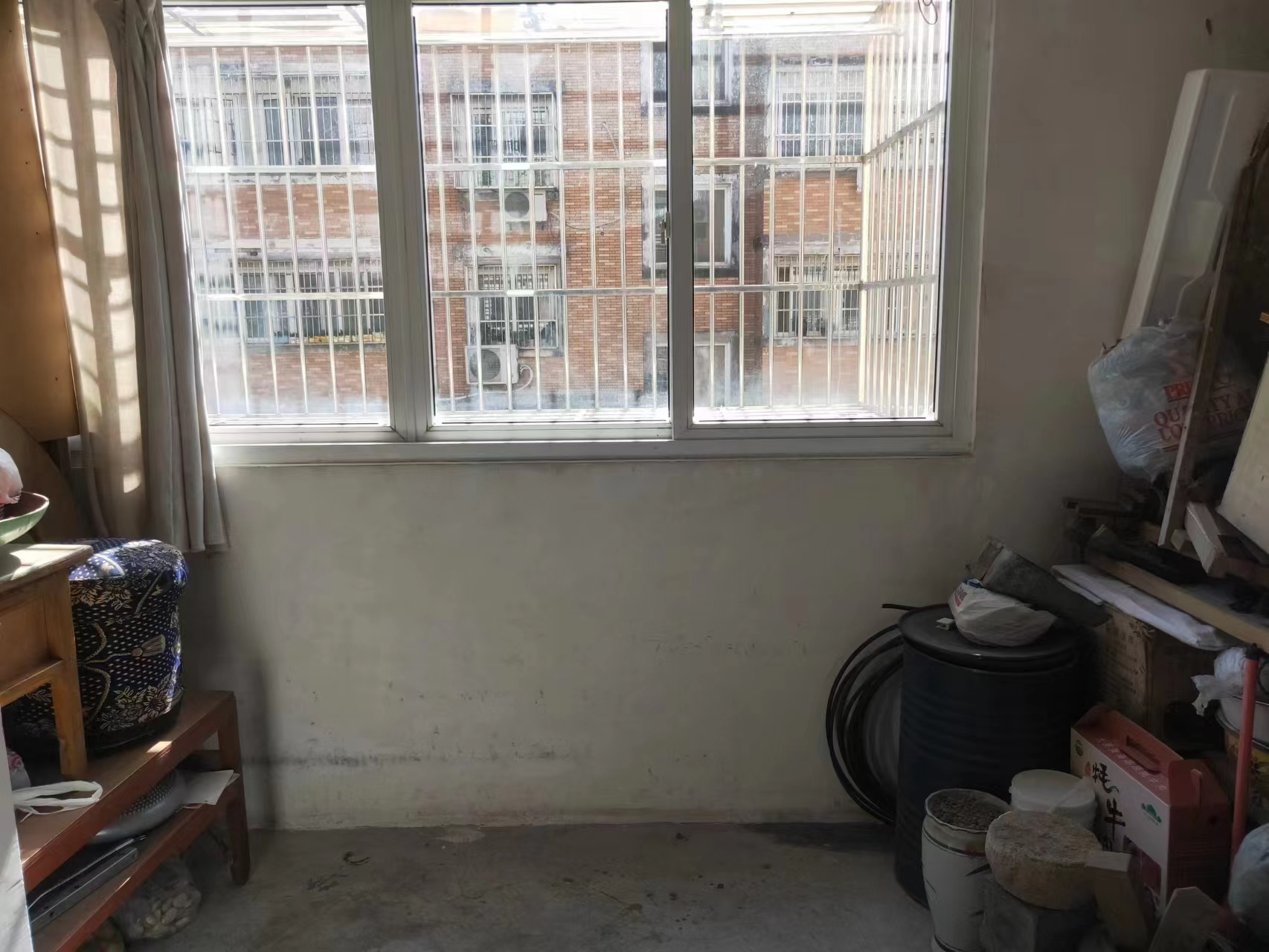 滨江花园 1室0厅0卫 125.00m&sup2;